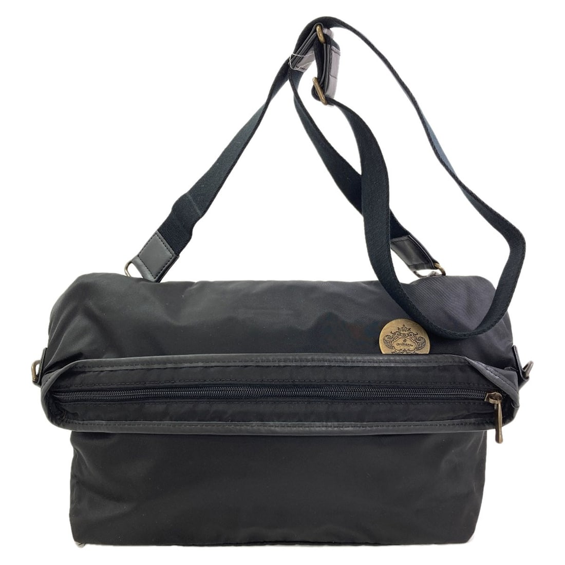 Nylon Orobianco Shoulder Bag: Nylon Orobianco Shoulder Bag Elevate your daily style with the sleek and sophisticated OROBIANCO Nylon Shoulder Bag, crafted from high-quality Italian nylon in a timeless black hue. Its classic design