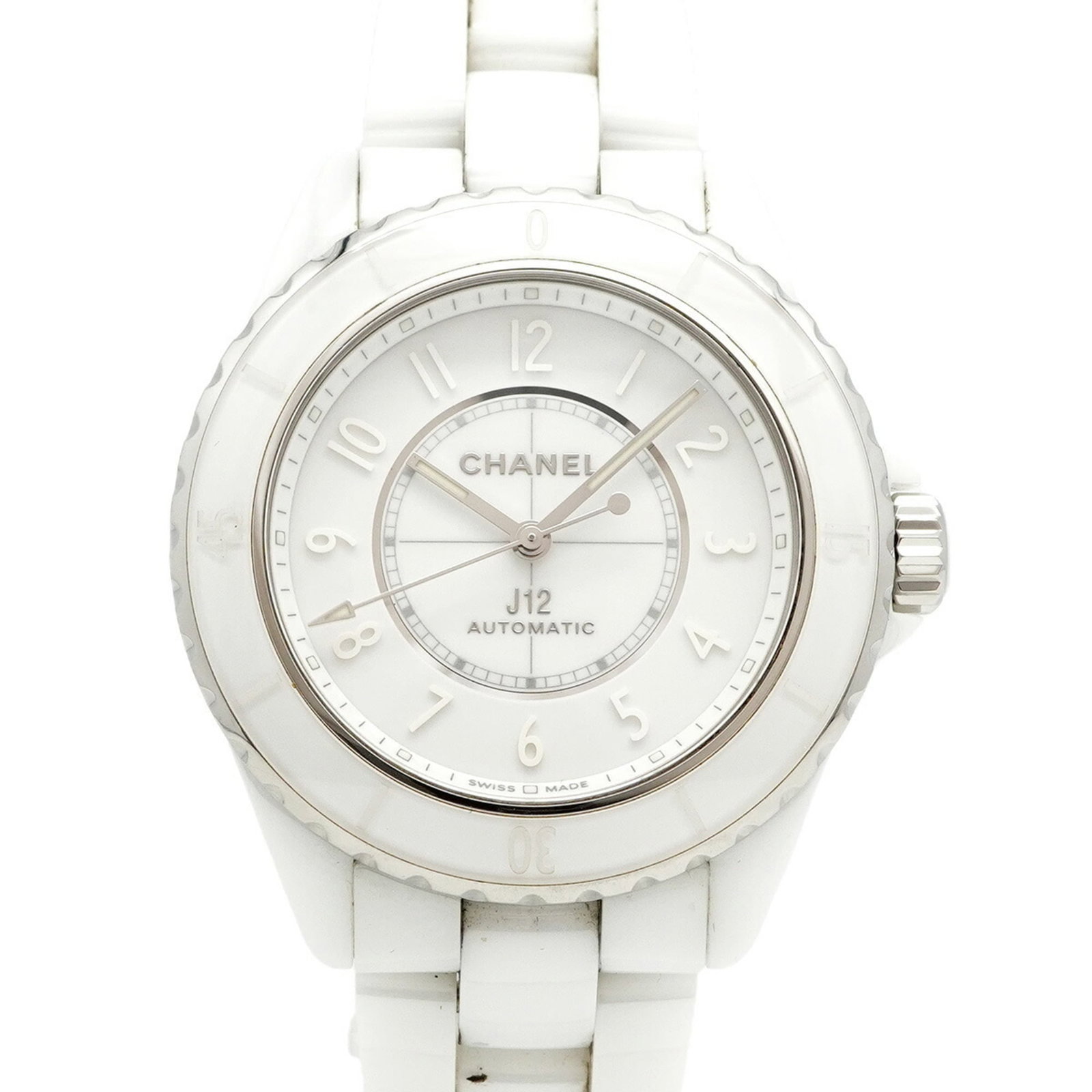 Wristwatch Chanel: Wristwatch Chanel A pre-owned Chanel wristwatch, crafted from durable ceramic and boasting a crisp white dial, sits atop a 38.8mm case, perfect for those who value understated elegance. With its class