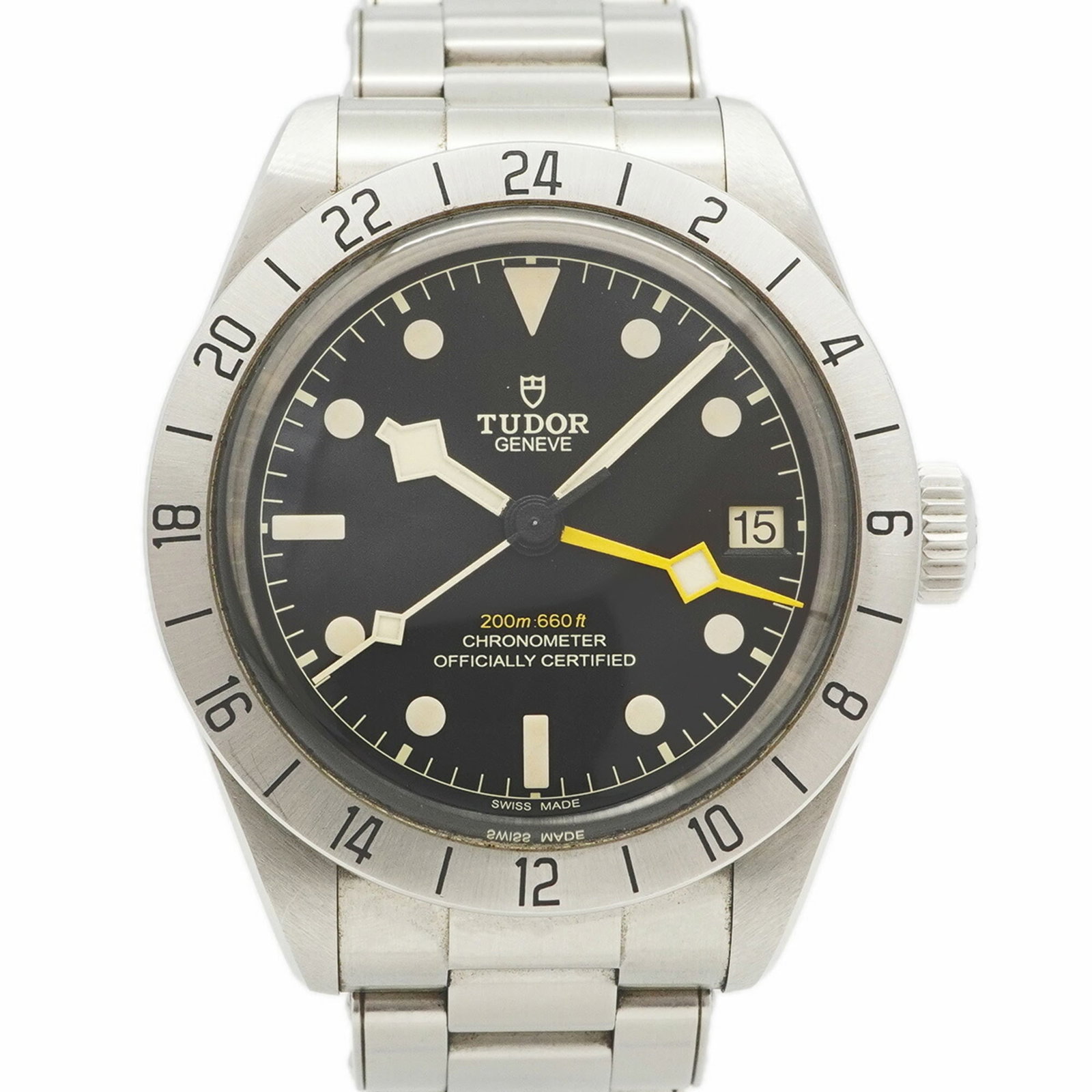 Wristwatch Tudor: Wristwatch Tudor A sleek and timeless Tudor wristwatch, this 39.5mm stainless steel timepiece boasts a classic black dial and is crafted from durable materials for long-lasting wear. With its understa