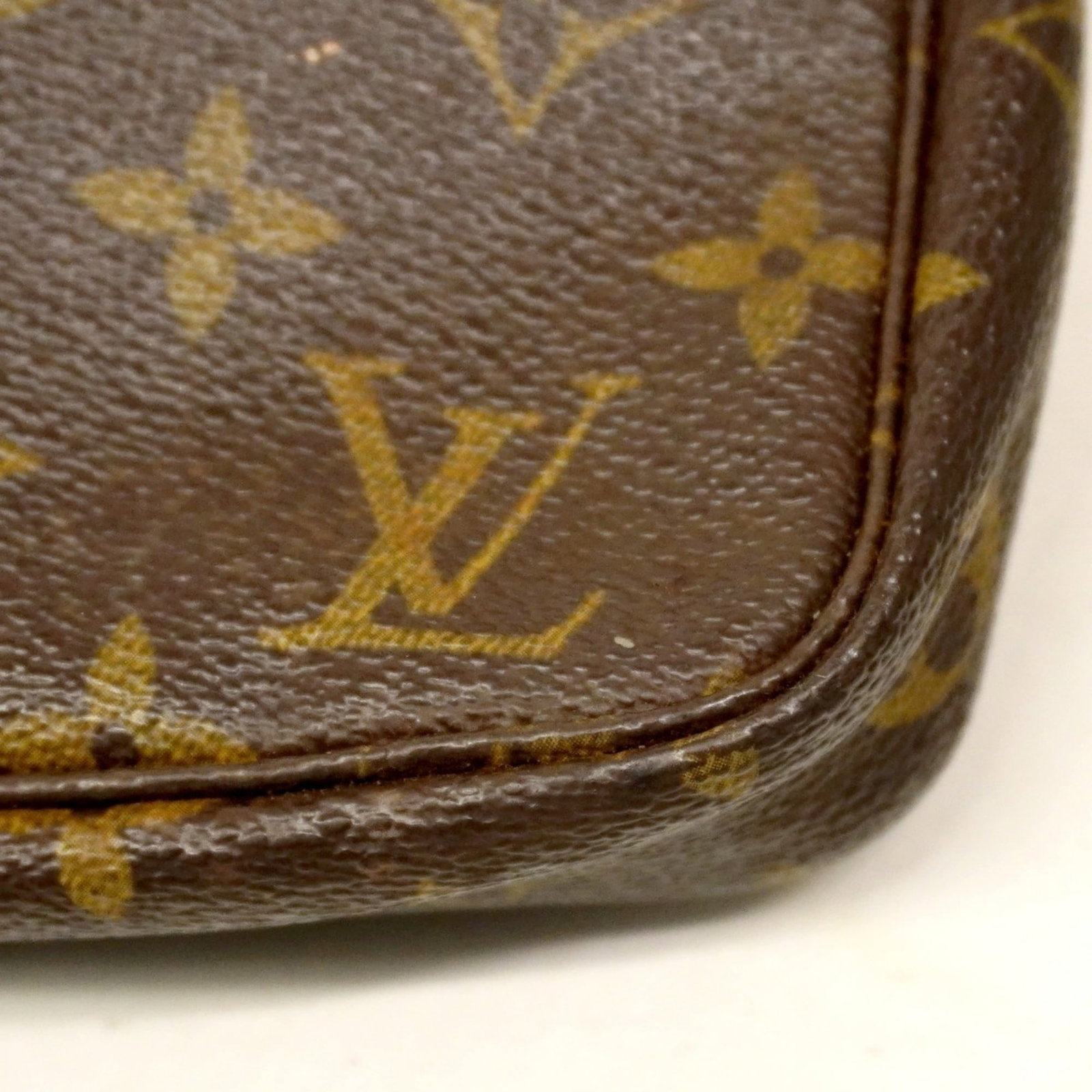 Pouch Louis Vuitton - 8