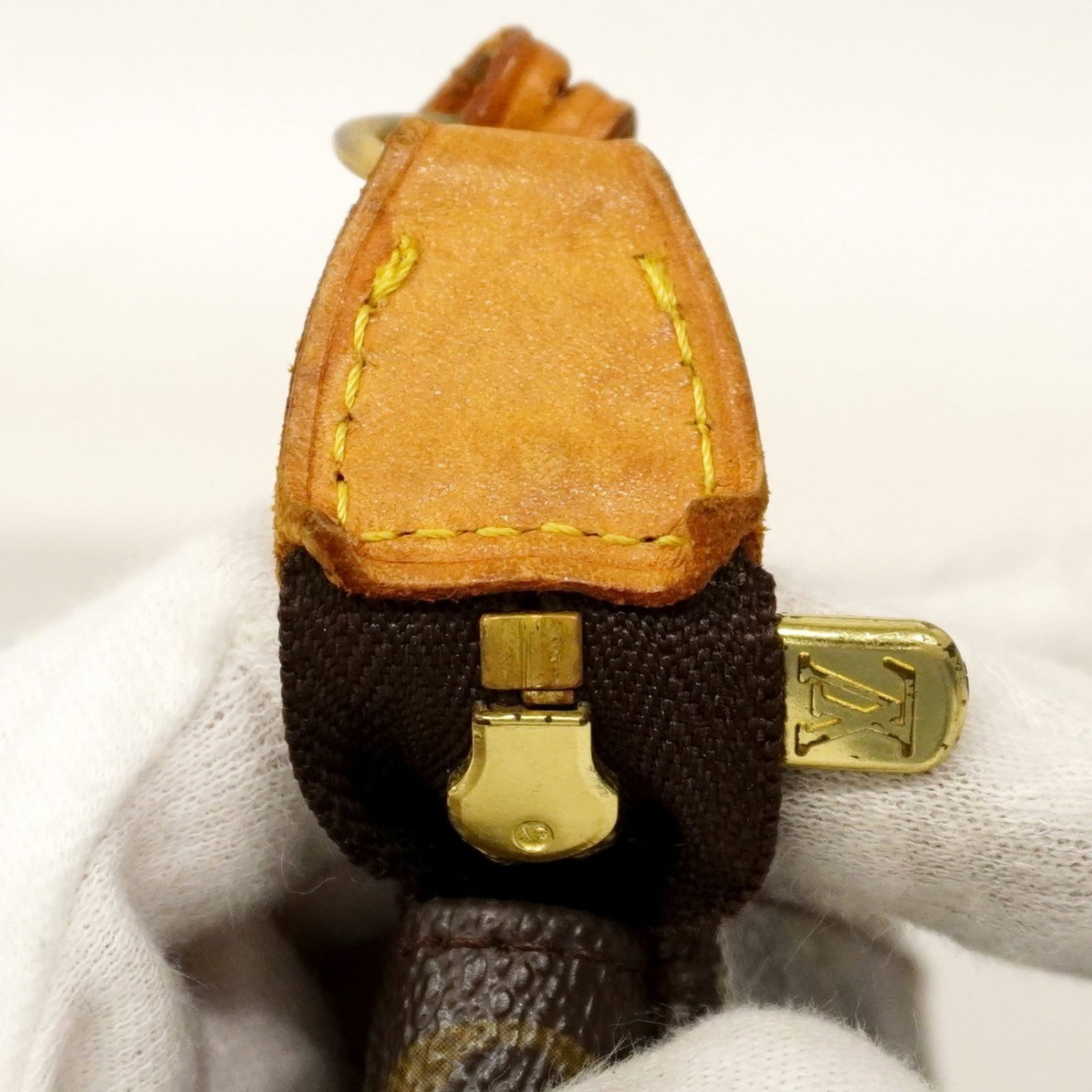 Pouch Louis Vuitton - 9