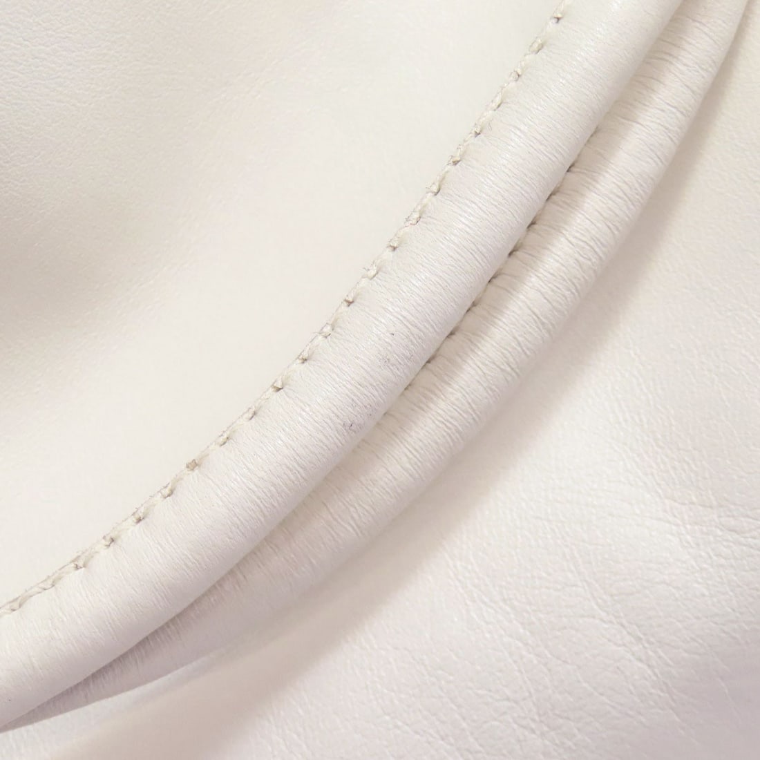 Lambskin LOEWE anagram Handbag - 16