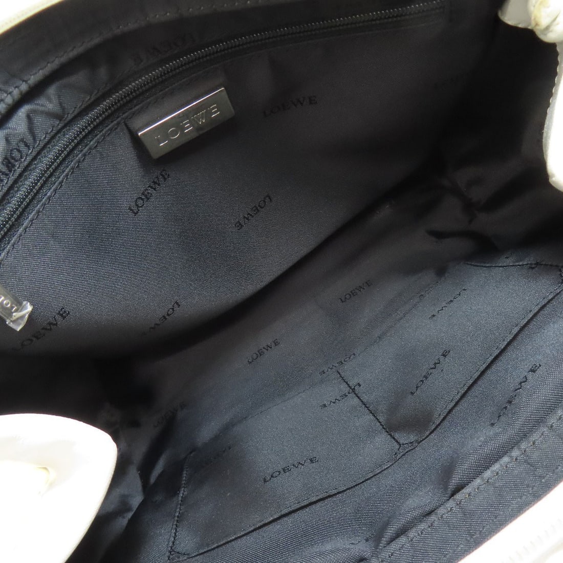 Lambskin LOEWE anagram Handbag - 5