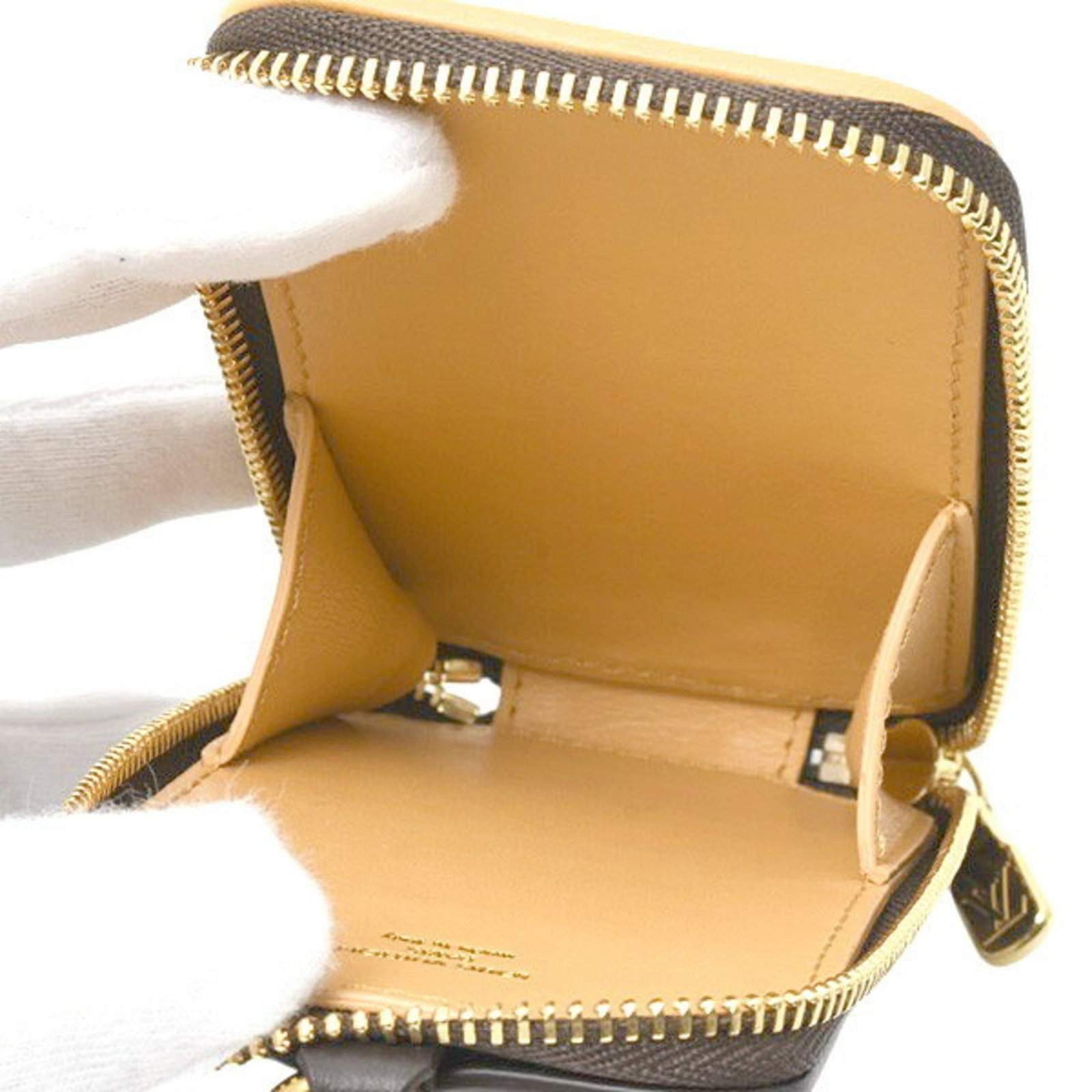 Louis Vuitton Monogram Pouch - 5