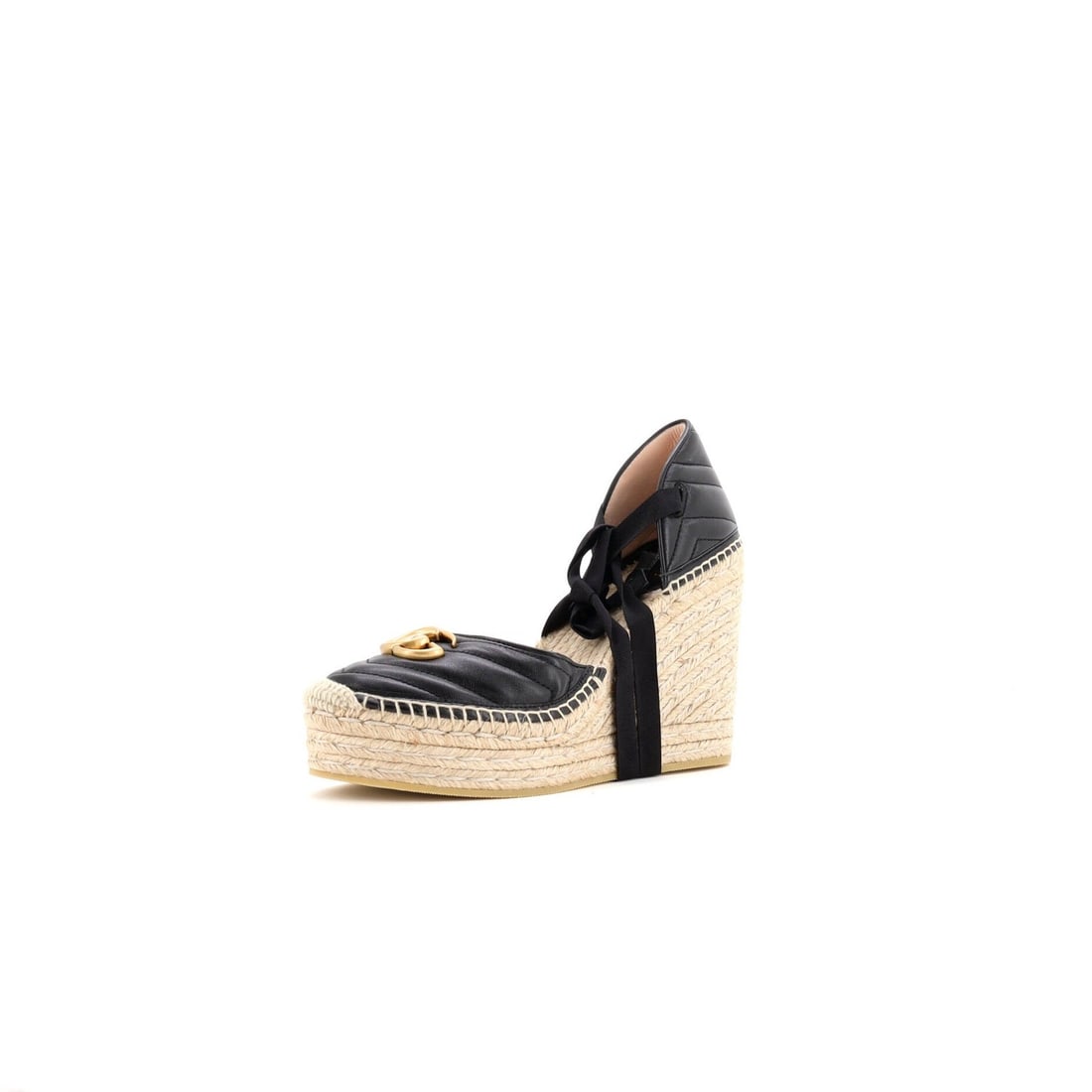 Leather Gucci Women's GG Marmont Wedge Espadrilles Matelasse: Leather Gucci Women's GG Marmont Wedge Espadrilles Matelasse Elevate your summer style with these luxurious Gucci GG Marmont Wedge Espadrilles, boasting sleek black leather uppers and jute-soled wedge