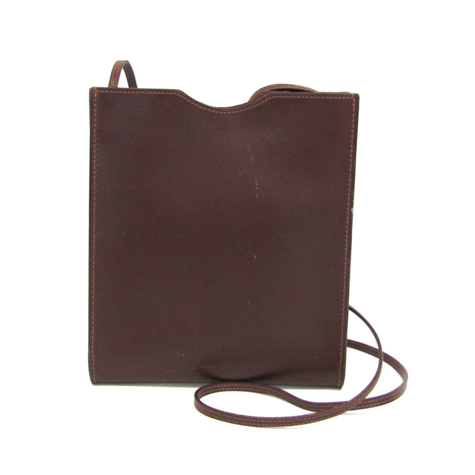Hermes Calf Leather Shoulder Bag: Hermes Calf Leather Shoulder Bag A pre-owned Hermes Calf Leather Shoulder Bag in rich brown, boasting exceptional craftsmanship and timeless design. With its sturdy box calf leather construction and a
