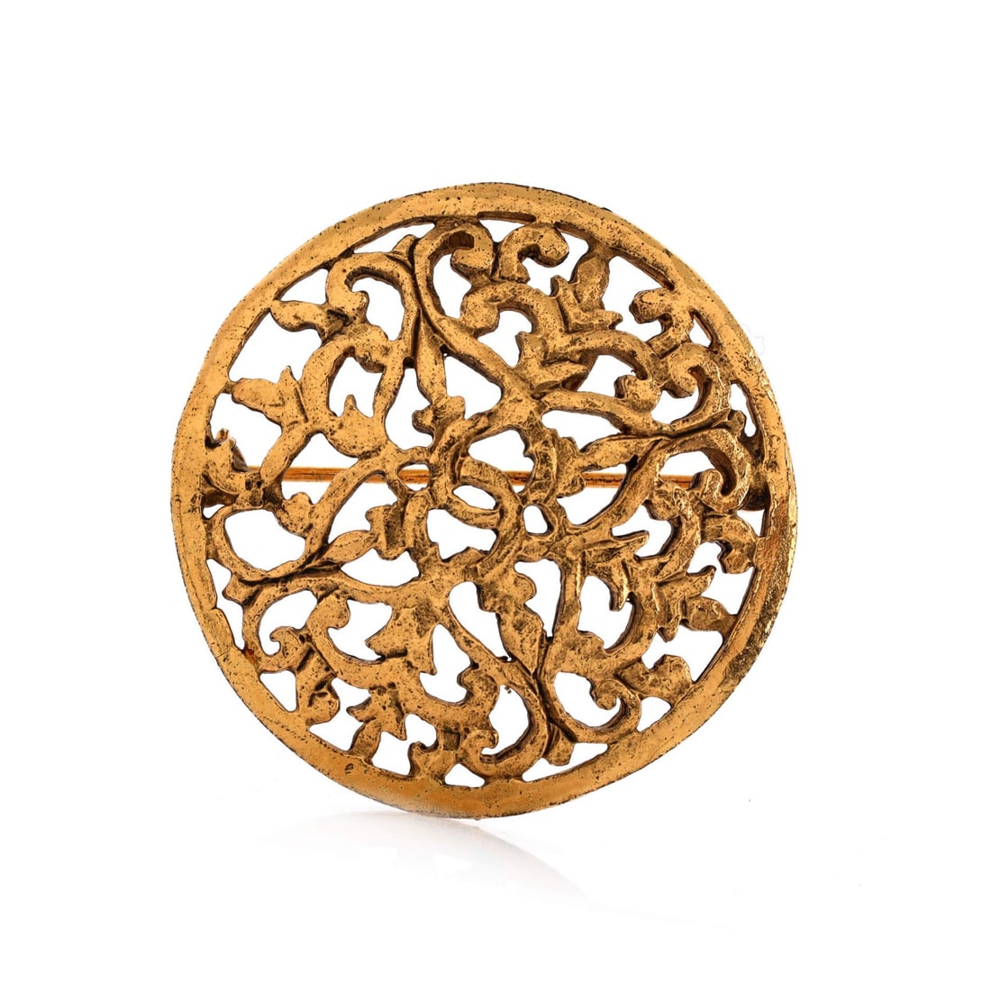 Chanel Vintage Round CC Brooch in Textured Metal: Chanel Vintage Round CC Brooch in Textured Metal A stunning vintage Chanel Round CC brooch in textured gold metal, boasting an understated elegance that exudes timeless sophistication. With its subtle