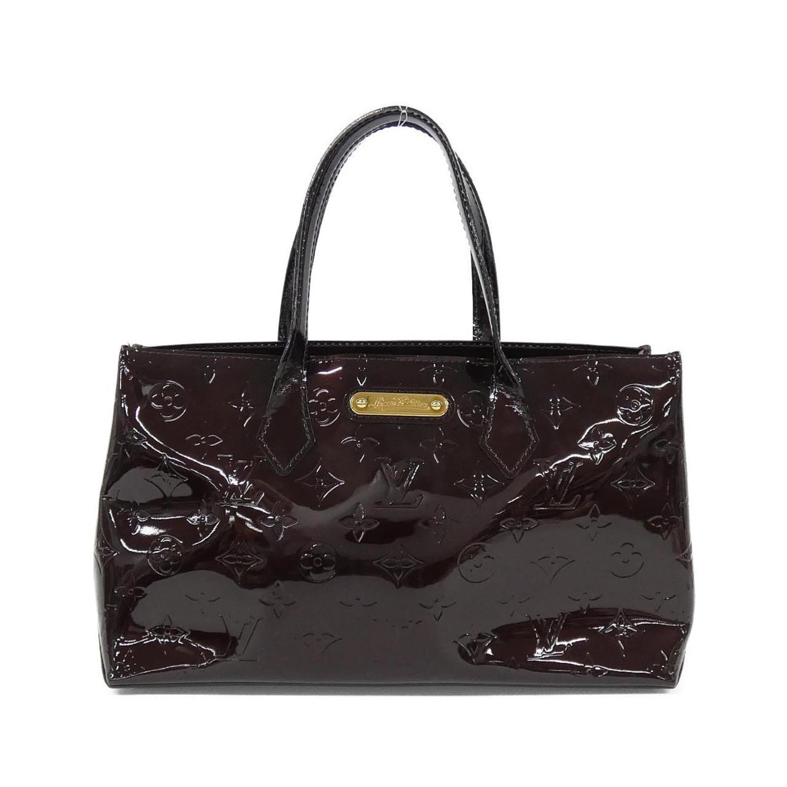 Handbag Louis Vuitton: Handbag Louis Vuitton A stunning Louis Vuitton handbag in the vibrant Amarante color, adorned with sleek gold hardware, adds a touch of luxury to any outfit. With its classic design and premium qualit