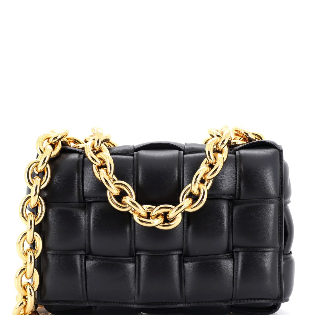 Leather Bottega Veneta Cassette Chain Crossbody Bag Padded Maxi Intrecciato: Leather Bottega Veneta Cassette Chain Crossbody Bag Padded Maxi Intrecciato Experience the timeless elegance of Bottega Veneta with this stunning Cassette Chain Crossbody Bag, boasting iconic Intrecci
