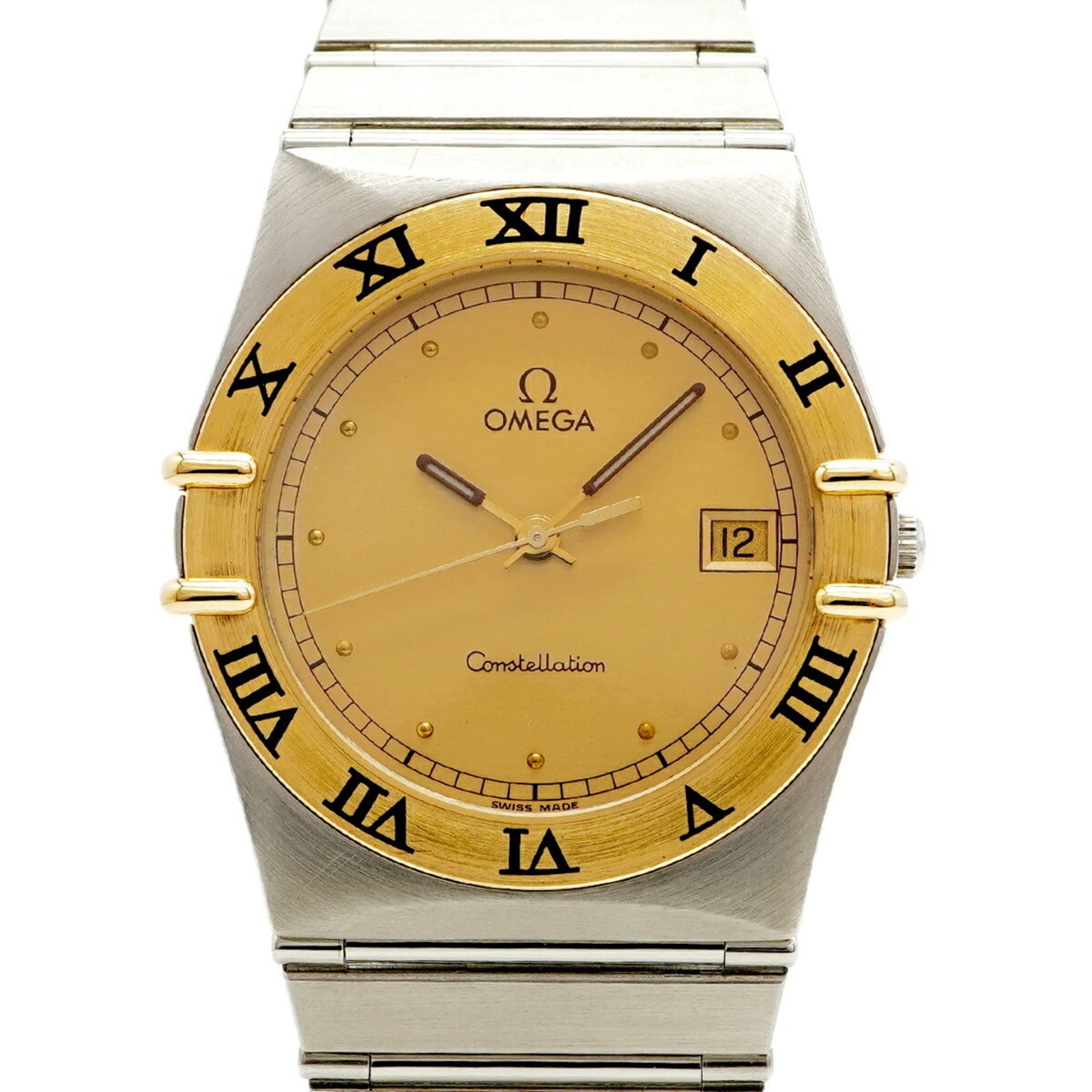 Wristwatch Omega: Wristwatch Omega A pre-owned Omega wristwatch in gold, boasting a sleek 32.5mm case and stainless steel band, offers a touch of luxury to any outfit. With its classic design and durable construction,