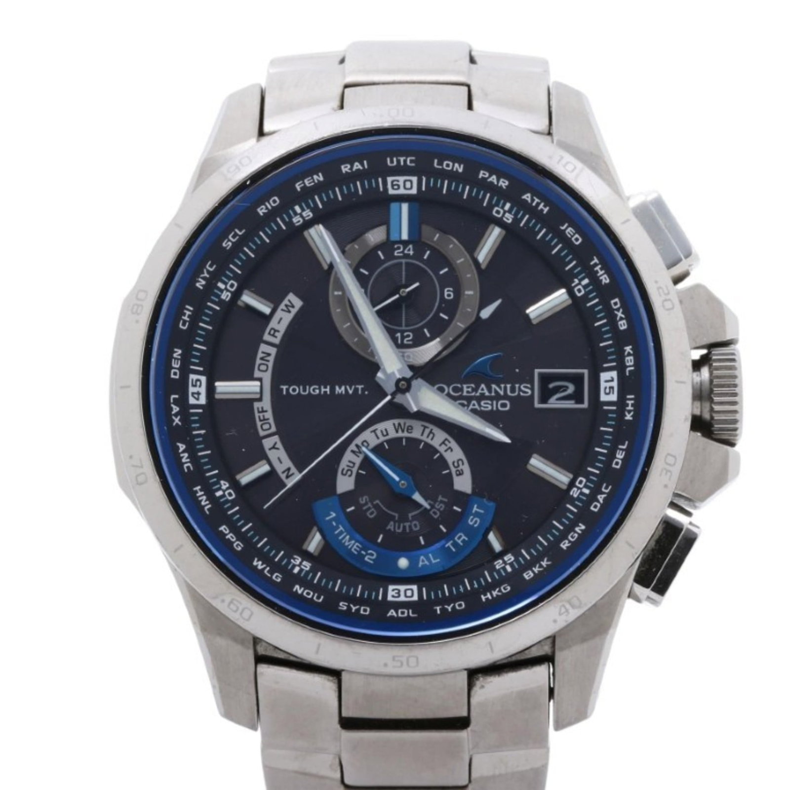 Wristwatch Casio: Wristwatch Casio A pre-owned Casio wristwatch with a rugged titanium case and band, perfect for those who value durability and style. With its 44.9mm diameter and adjustable size, this watch is suitab