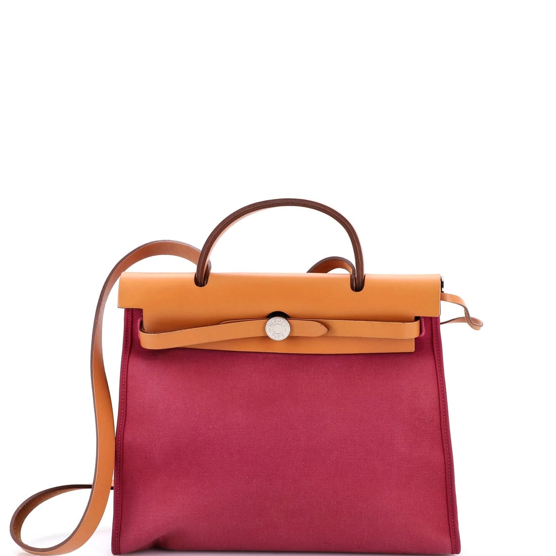 31 Hermes Herbag Zip Leather and Toile: 31 Hermes Herbag Zip Leather and Toile A rare and stylish Herm?s Herbag Zip Leather and Toile 31, this iconic shoulder bag boasts a unique blend of luxurious leather and canvas-coated exterior, with a