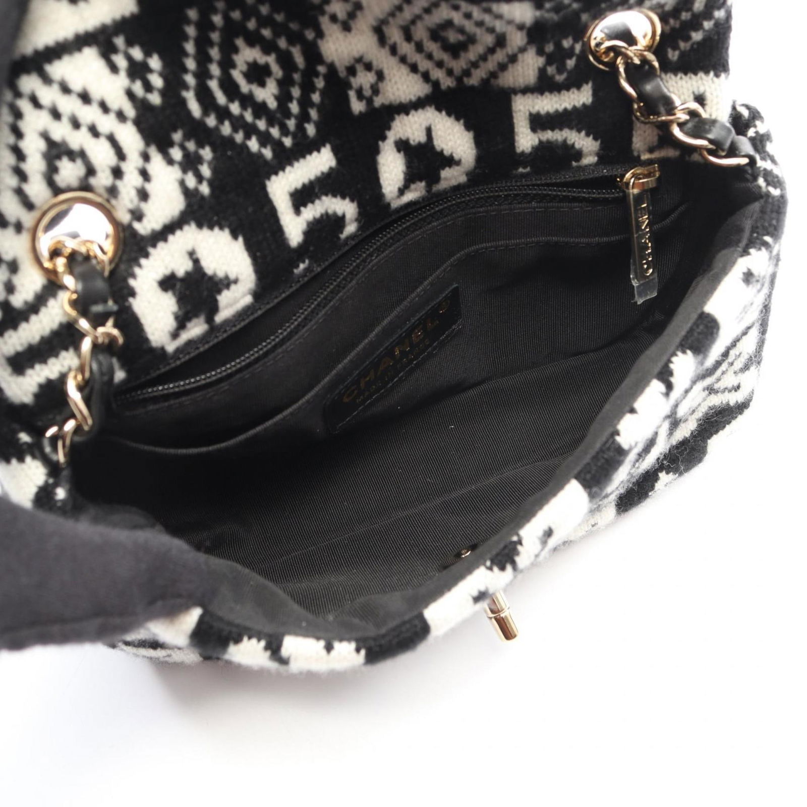 Chanel Wool Shoulder Bag - 3