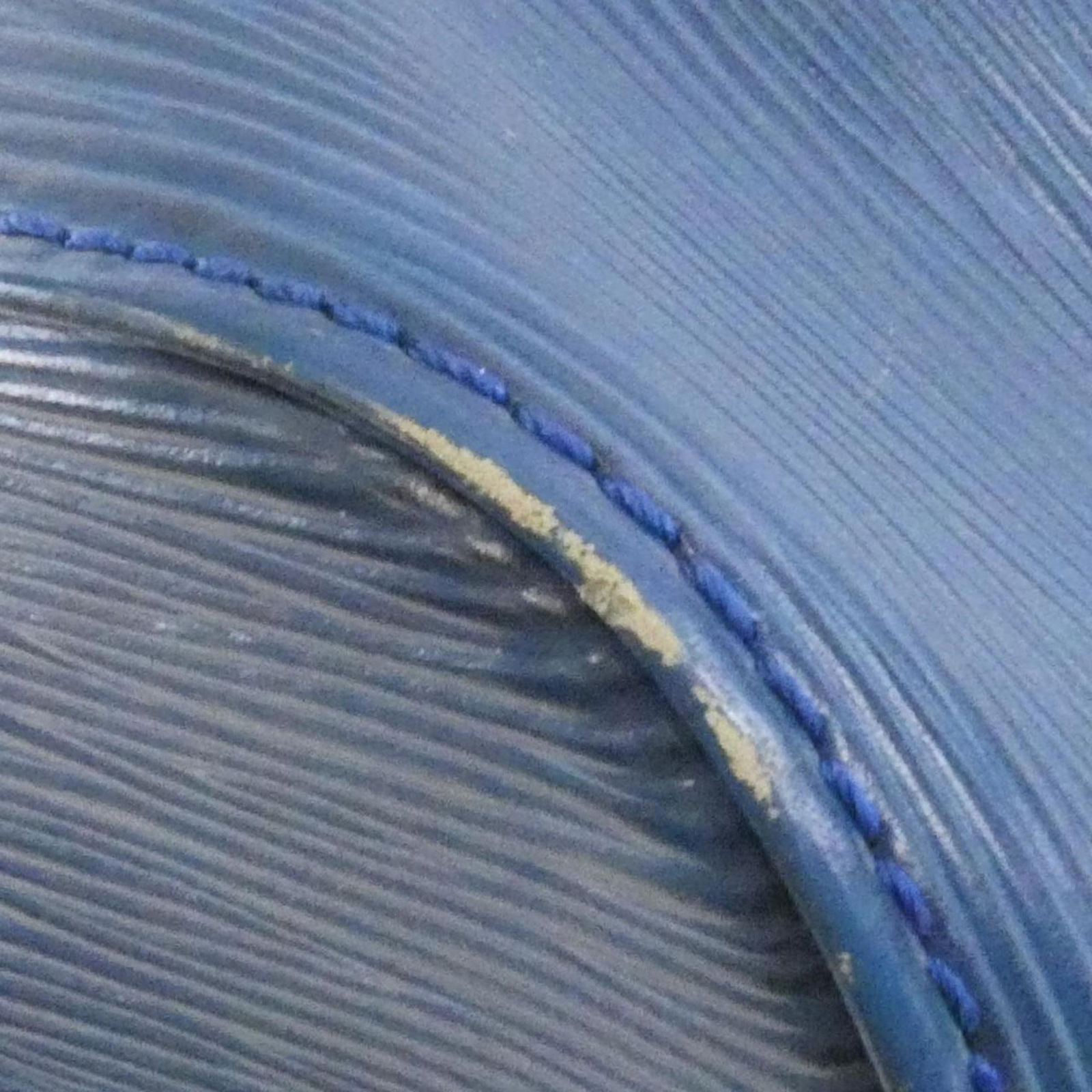 Louis Vuitton Leather Shoulder Bag - 3