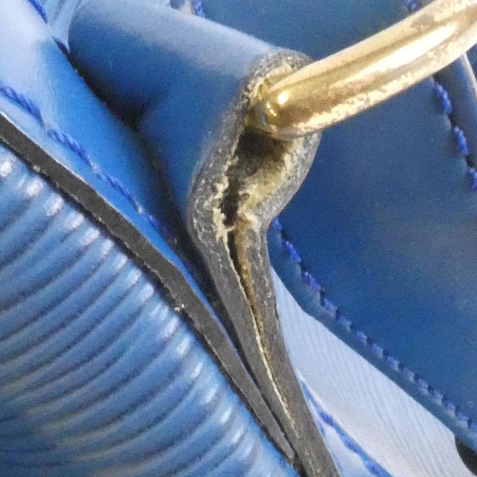 Louis Vuitton Leather Shoulder Bag - 6