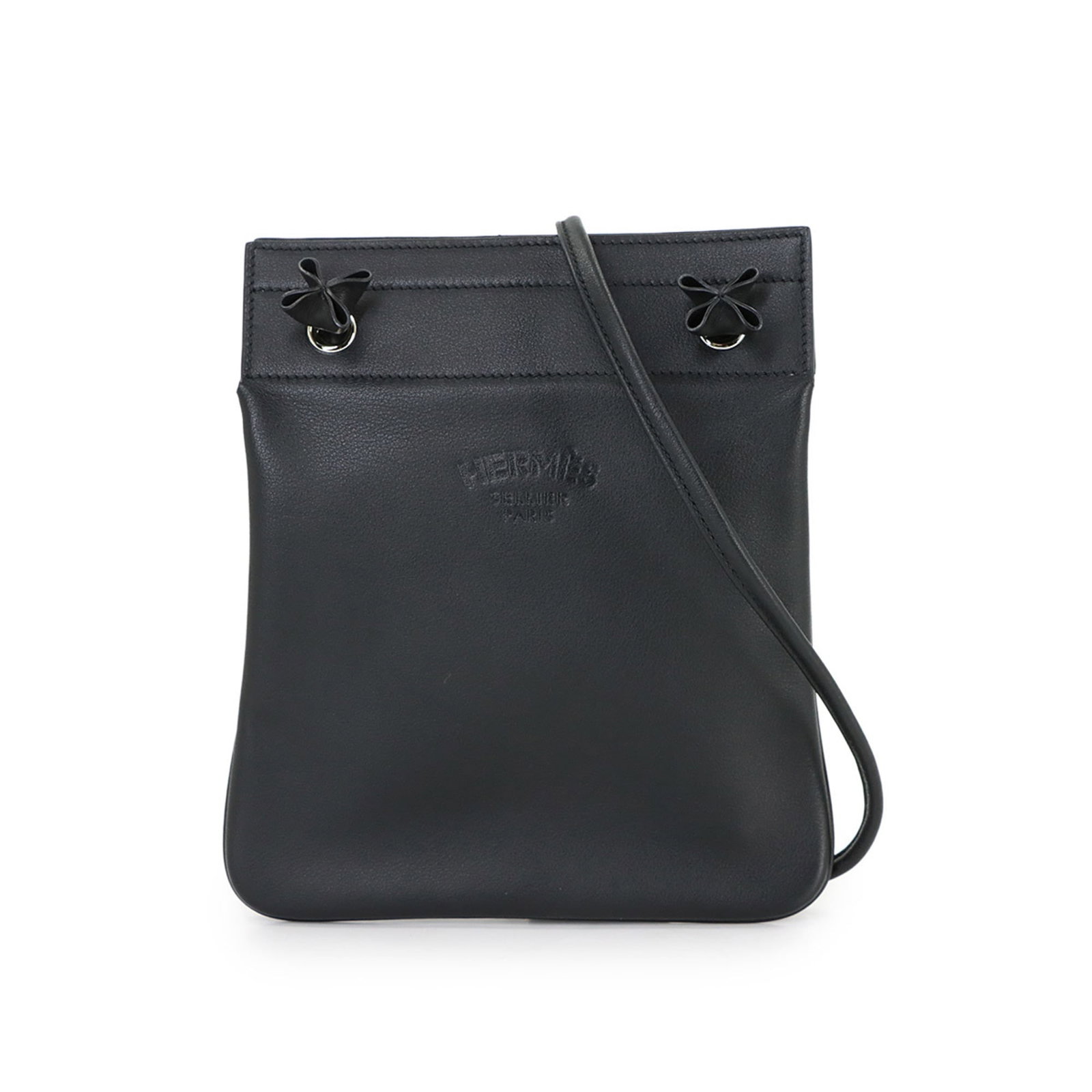 Hermes Swift Leather Shoulder Bag: Hermes Swift Leather Shoulder Bag A sleek and sophisticated accessory for the modern woman, this Herm?s Swift Leather Shoulder Bag boasts timeless design with premium materials. Crafted from