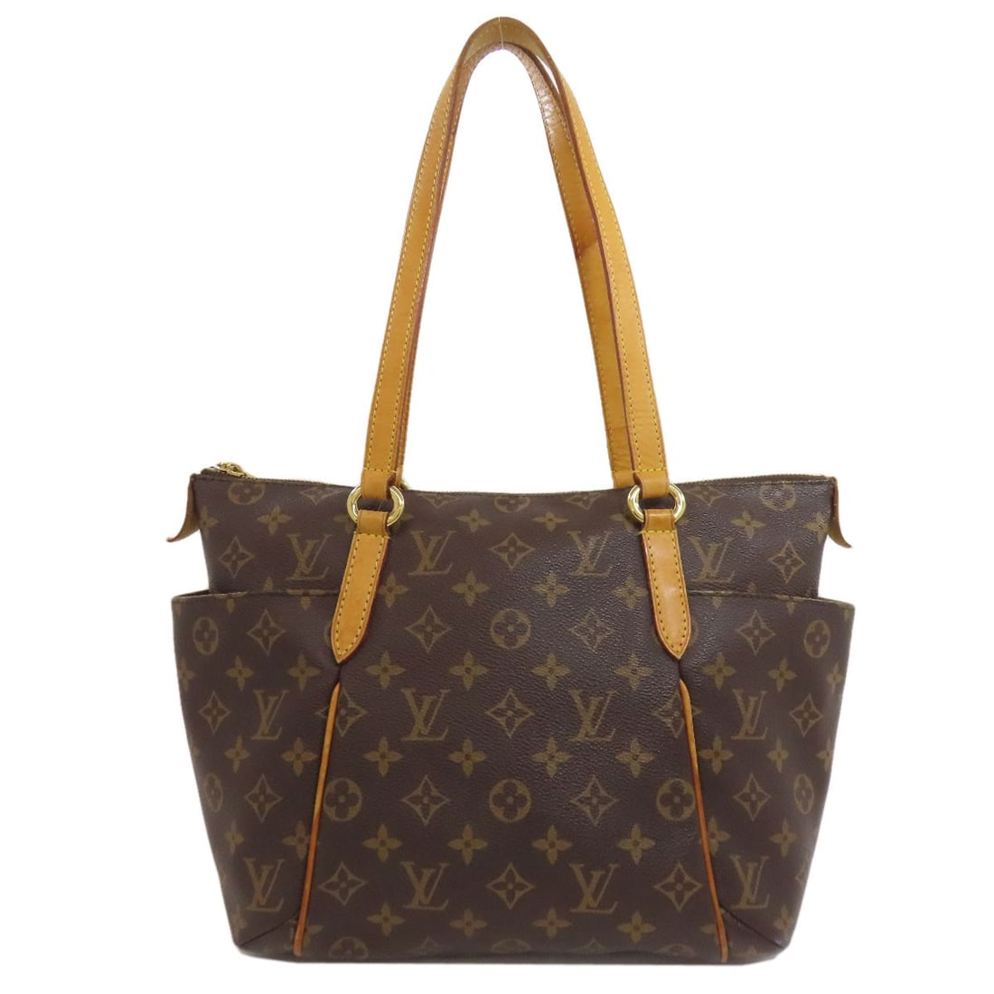 Louis Vuitton Monogram Canvas PM Tote Bag (M56688): Louis Vuitton Monogram Canvas PM Tote Bag (M56688) Elevate your everyday style with the iconic Louis Vuitton Monogram Canvas PM Tote Bag, crafted from high-quality monogram canvas and boasting the sig