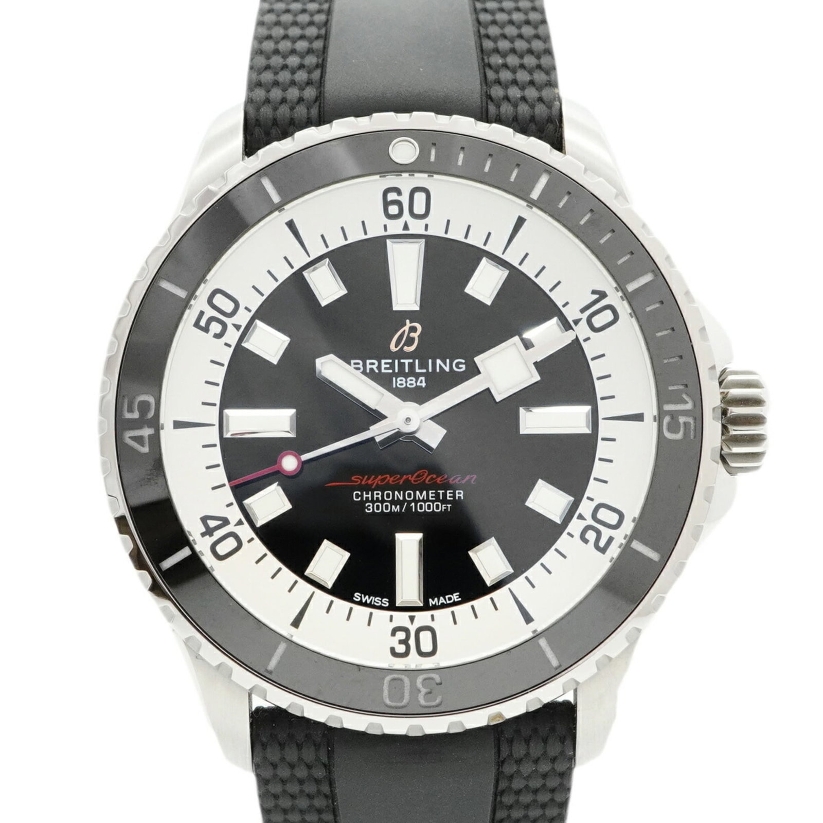 Wristwatch Breitling: Wristwatch Breitling A stylish and durable Breitling wristwatch, perfect for the modern gentleman, boasts a sleek 42mm black rubber case and dial, complemented by a comfortable 17.5cm strap. With its