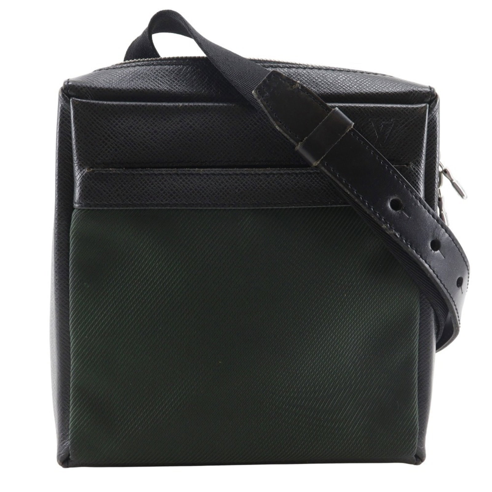 Louis Vuitton Shoulder Bag - Taiga Leather and Nylon Canvas: Louis Vuitton Shoulder Bag - Taiga Leather and Nylon Canvas A pre-owned Louis Vuitton shoulder bag in excellent condition, boasting the iconic Taiga Leather and Nylon Canvas combination that exudes