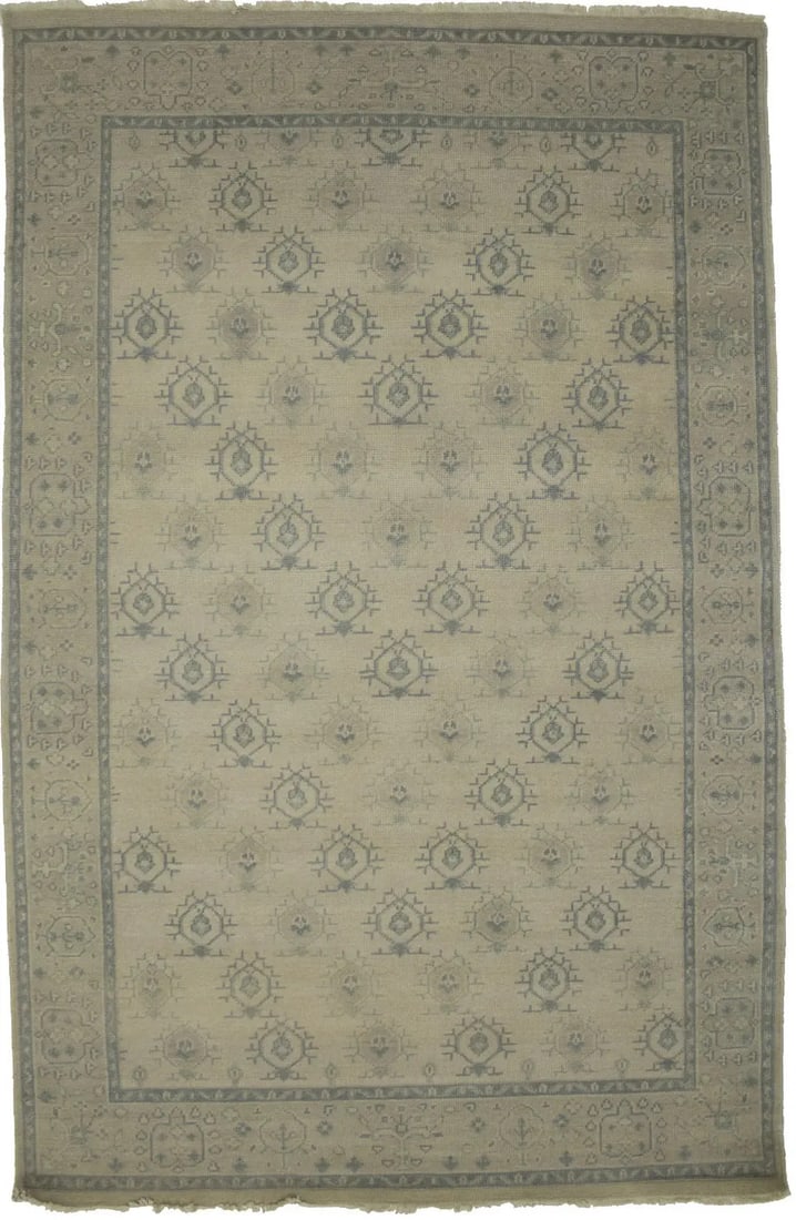 Carpet 6X9 ft Handmade Wool Oriental Rug Allover Floral Style Transitional Muted: Carpet 6X9 ft Handmade Wool Oriental Rug Allover Floral Style Transitional Muted Experience the warmth and elegance of this stunning, hand-knotted wool Oriental rug, featuring an all-over floral patte