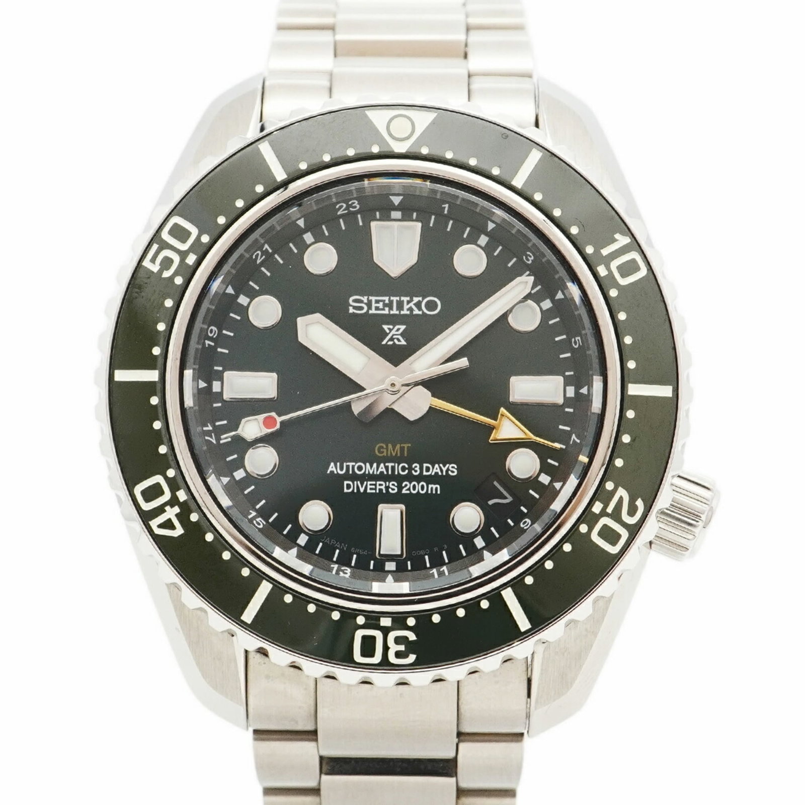 Wristwatch Seiko: Wristwatch Seiko A stylish and reliable timepiece, this Seiko wristwatch boasts a sleek 42mm stainless steel case and vibrant green dial, perfect for adding a pop of color to any outfit. With its dura