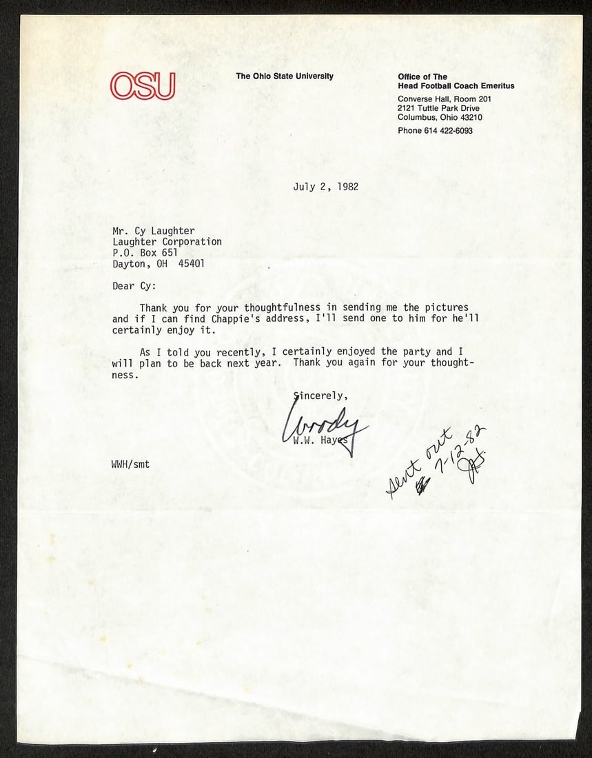 198860 Woody Hayes Signed/ Auto 9x11 1982 TLS Letter Ohio State Univ PSA/ DNA: 198860 Woody Hayes Signed/ Auto 9x11 1982 TLS Letter Ohio State Univ PSA/ DNA Get ready to own a piece of sports history with this incredible autographed letter from legendary coach Woody Hayes, signe