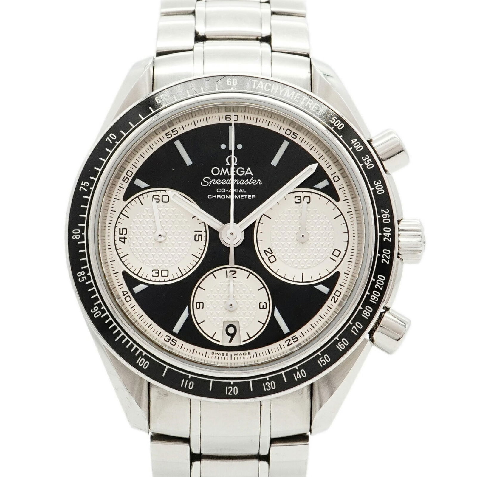 Wristwatch Omega: Wristwatch Omega A sleek and sophisticated Omega wristwatch, the 40.5mm black dial timepiece boasts a stainless steel band and case, perfect for everyday wear. With its classic design and durable cons