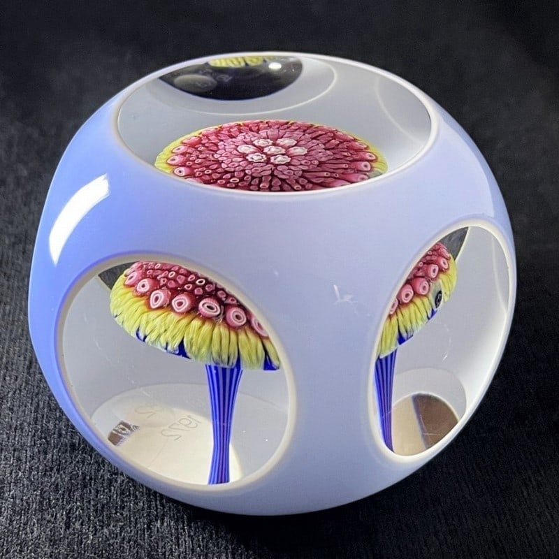 Collectible 1972 Baccarat Millefiori Crystal Paperweight French Antique ArtGlass: Collectible 1972 Baccarat Millefiori Crystal Paperweight French Antique ArtGlass A stunning piece of French antique art, this 1972 Baccarat Millefiori crystal paperweight is a true masterpiece of intr