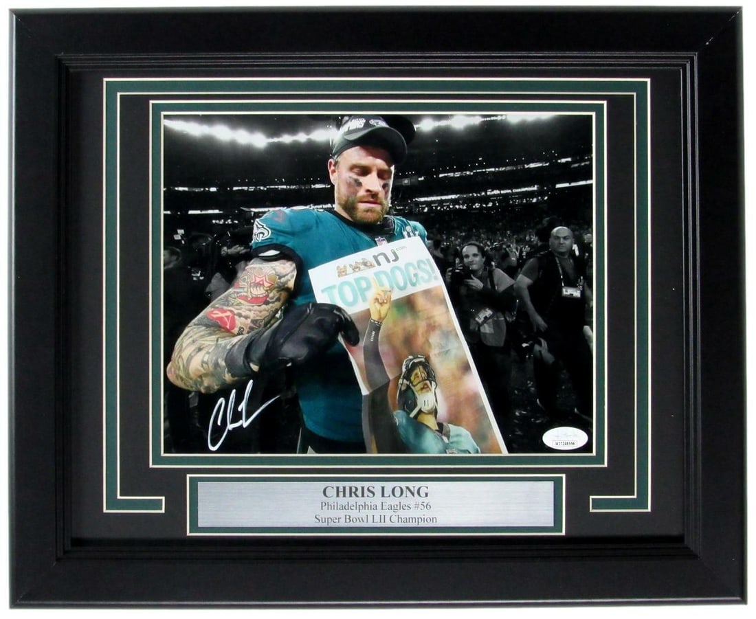 157833 Chris Long Philadelphia Eagles Signed/ Autographed 8x10 Photo Framed JSA: 157833 Chris Long Philadelphia Eagles Signed/ Autographed 8x10 Photo Framed JSA Get ready to show off your Eagles pride with this autographed 8x10 photo of Chris Long, signed by the legendary defensiv
