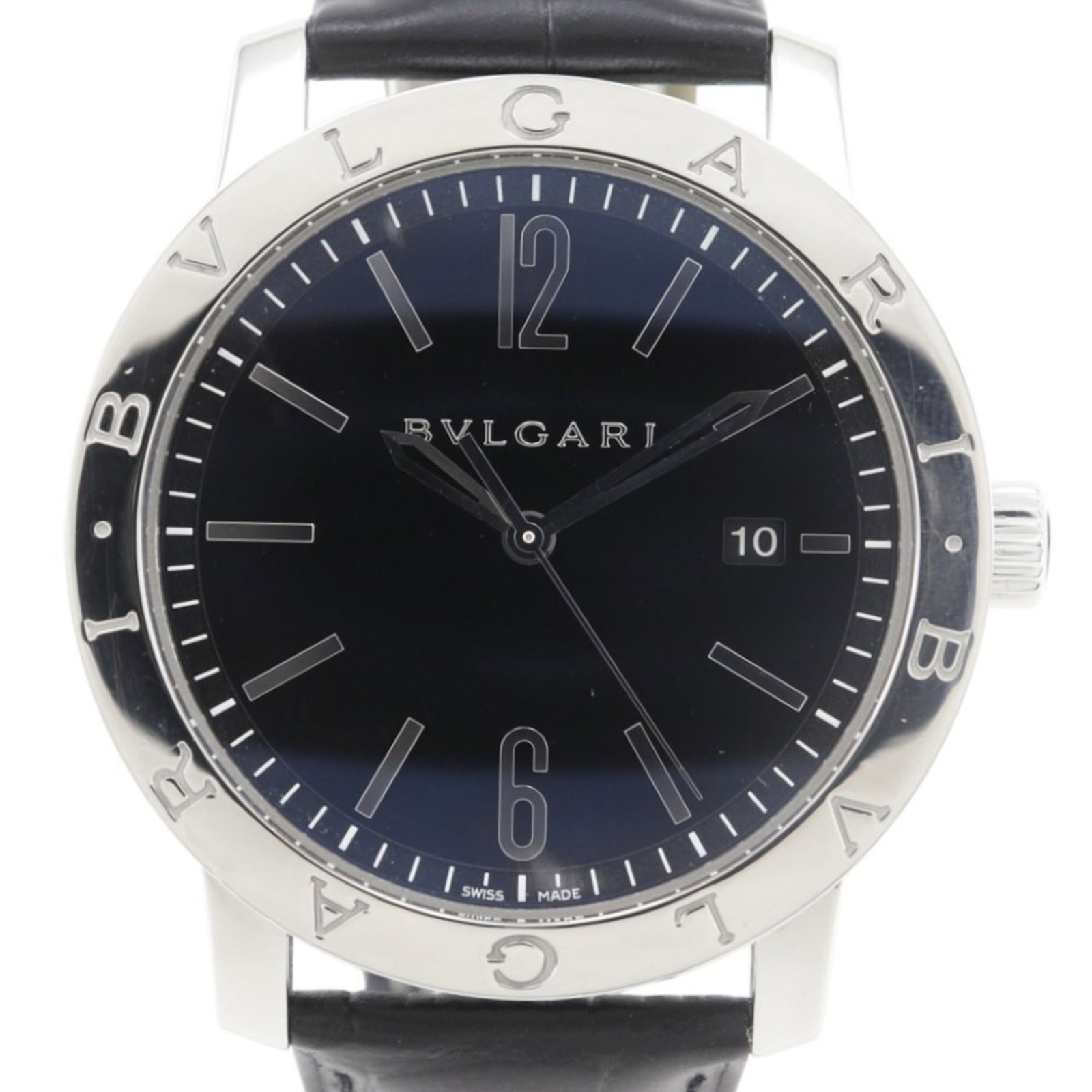 Wristwatch Bvlgari: Wristwatch Bvlgari A sleek and sophisticated Bvlgari wristwatch, crafted from durable stainless steel with a striking black dial, sits atop a supple leather band, perfect for adding a touch of luxury
