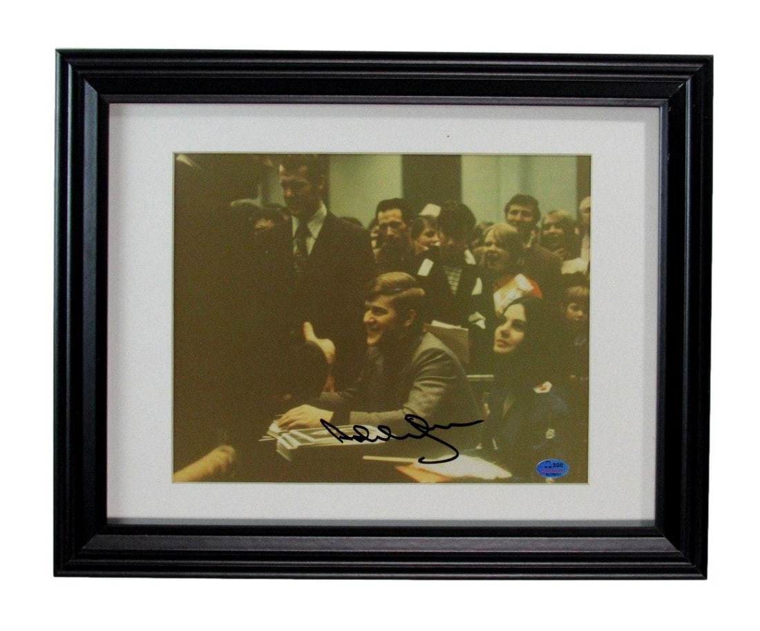 198153 Bobby Orr HOF Signed/ Autographed 8X10 Photo Boston Bruins Framed GNR: 198153 Bobby Orr HOF Signed/ Autographed 8X10 Photo Boston Bruins Framed GNR Meet the ultimate hockey memorabilia for any Bobby Orr fan - an 8x10 signed photo of the Hockey Hall of Famer, authenticate