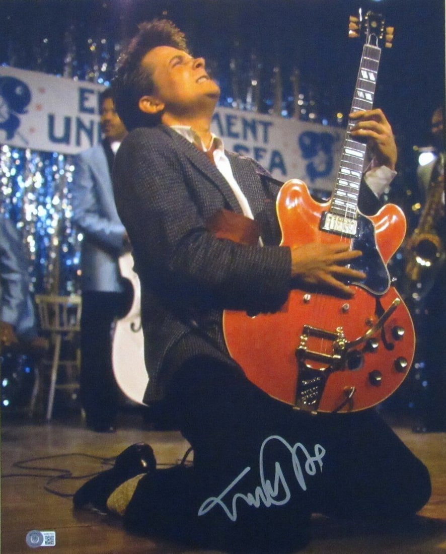 164147 Michael J Fox "Back to the Future" Signed/ Auto 16x20 Photo Beckett: 164147 Michael J Fox "Back to the Future" Signed/ Auto 16x20 Photo Beckett Get ready to travel back in time with an authentic 16x20 photo signed by the one and only Michael J. Fox as Marty McFly from
