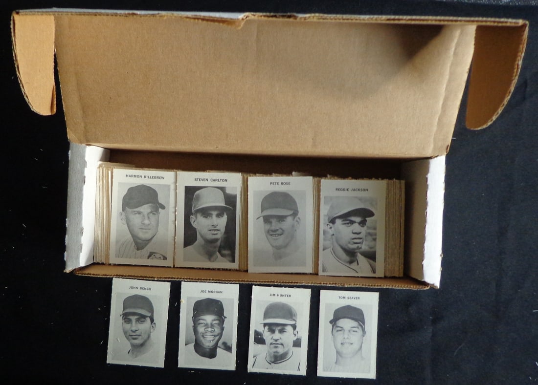 Rose Lot of (422) 1969 Milton Bradley Baseball Cards Johnny Bench/ Tom Seaver/: Rose Lot of (422) 1969 Milton Bradley Baseball Cards Johnny Bench/ Tom Seaver/ Get ready to relive the excitement of 1969 baseball with this incredible lot of 422 original Milton Bradley cards, includ