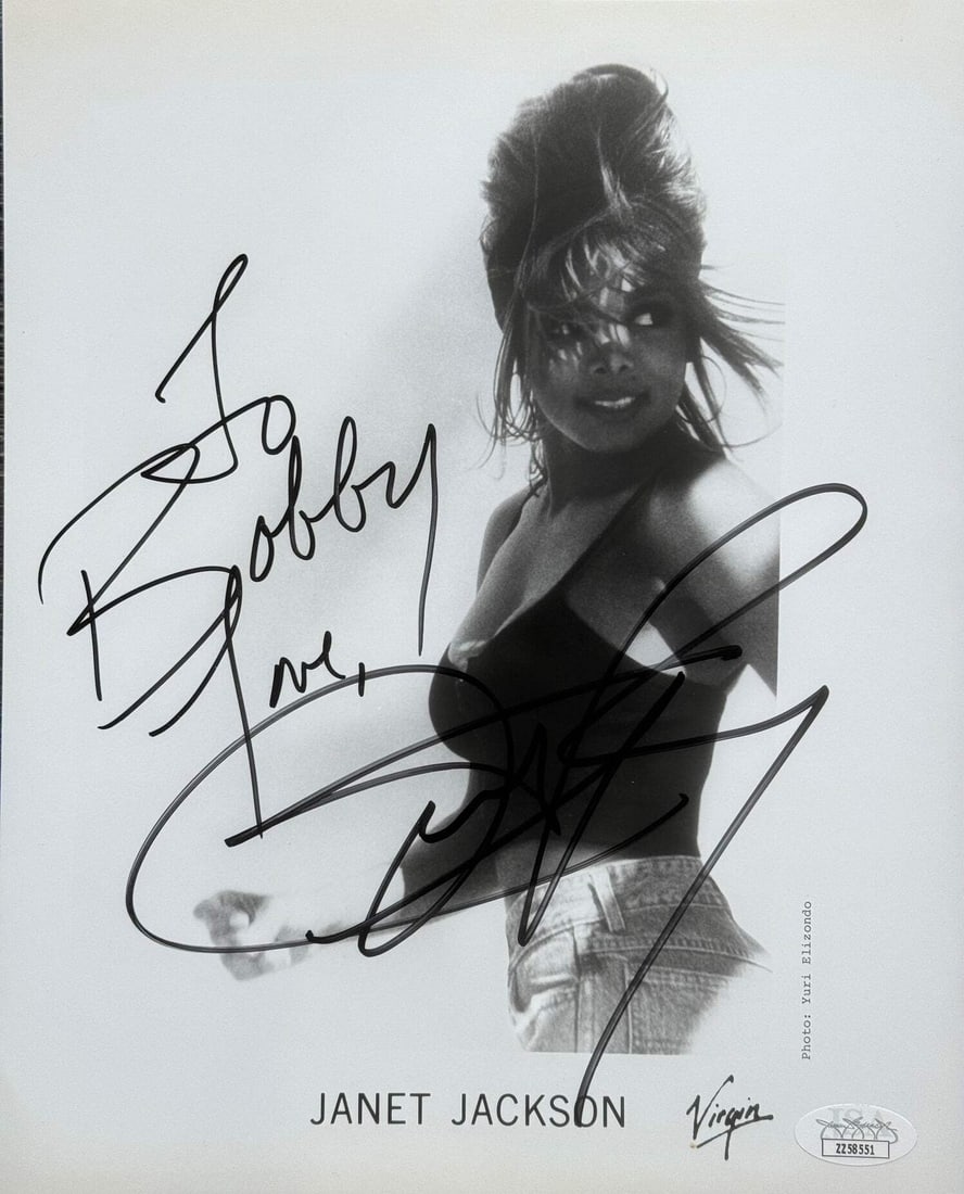 (JSA) Janet Jackson Autographed 8x10 Celebrity Photo: (JSA) Janet Jackson Autographed 8x10 Celebrity Photo Get ready to own a piece of music history with this authentic 8x10 celebrity photo signed by the one and only Janet Jackson! The JSA authentication