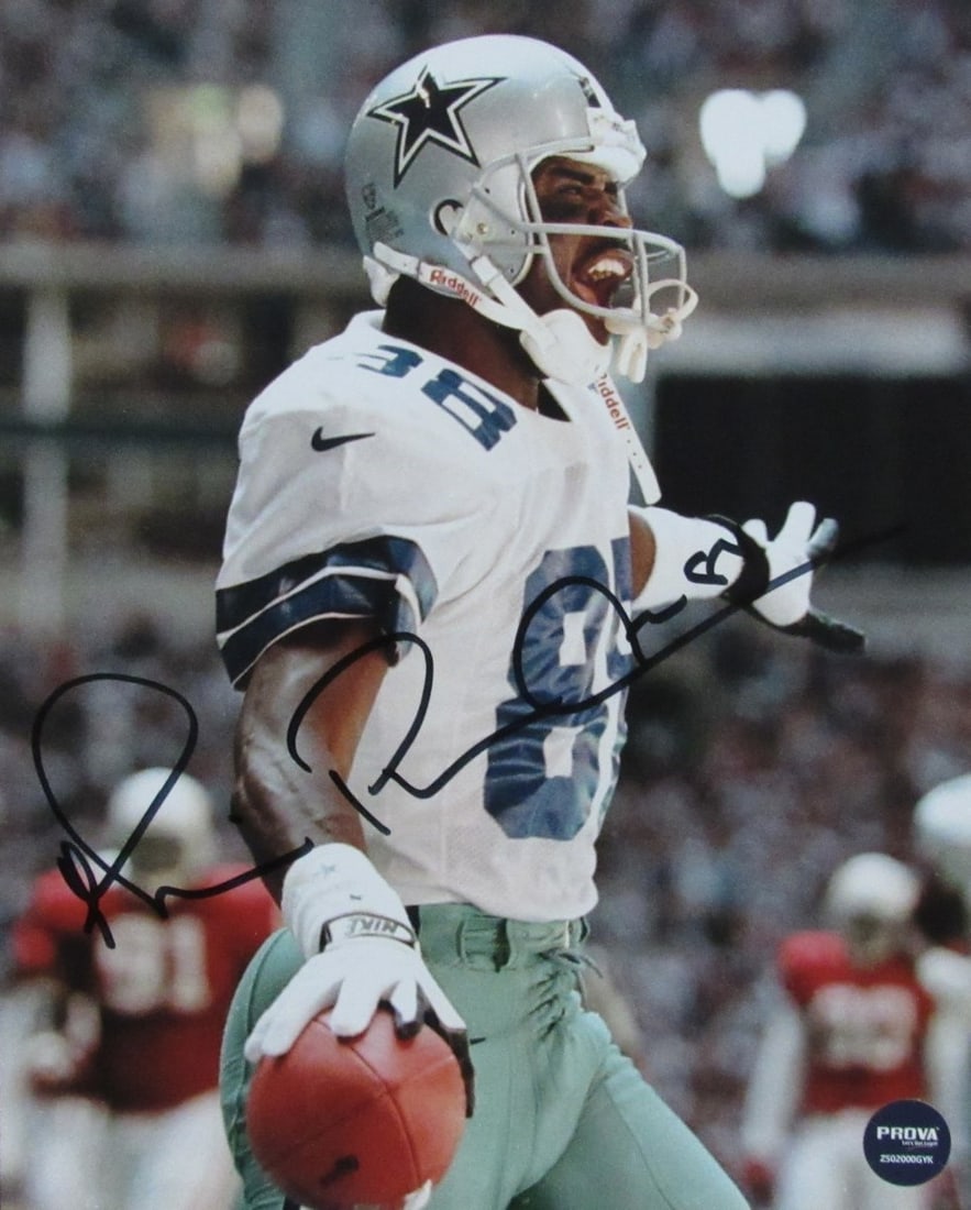 Michael Irvin HOF Autographed 8x10 Dallas Cowboys Photo: Michael Irvin HOF Autographed 8x10 Dallas Cowboys Photo Meet the legendary Michael Irvin, one of the most iconic wide receivers in Dallas Cowboys history! This 8x10 photo has been personally autograph