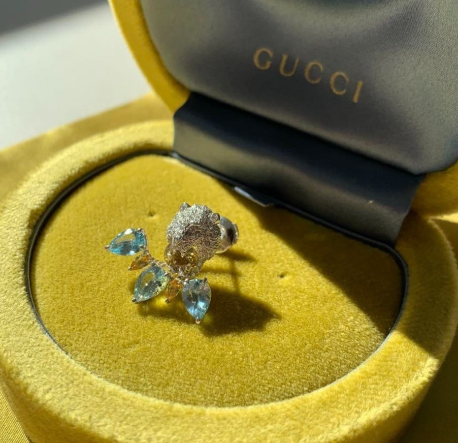 Gucci Lion Head Motif Single Earring with Diamond, Aquamarine & Yellow Beryl: Gucci Lion Head Motif Single Earring with Diamond, Aquamarine & Yellow Beryl Elevate your style with the iconic Gucci Lion Head Motif Single Earring, set in 18k white gold and adorned with a stunning