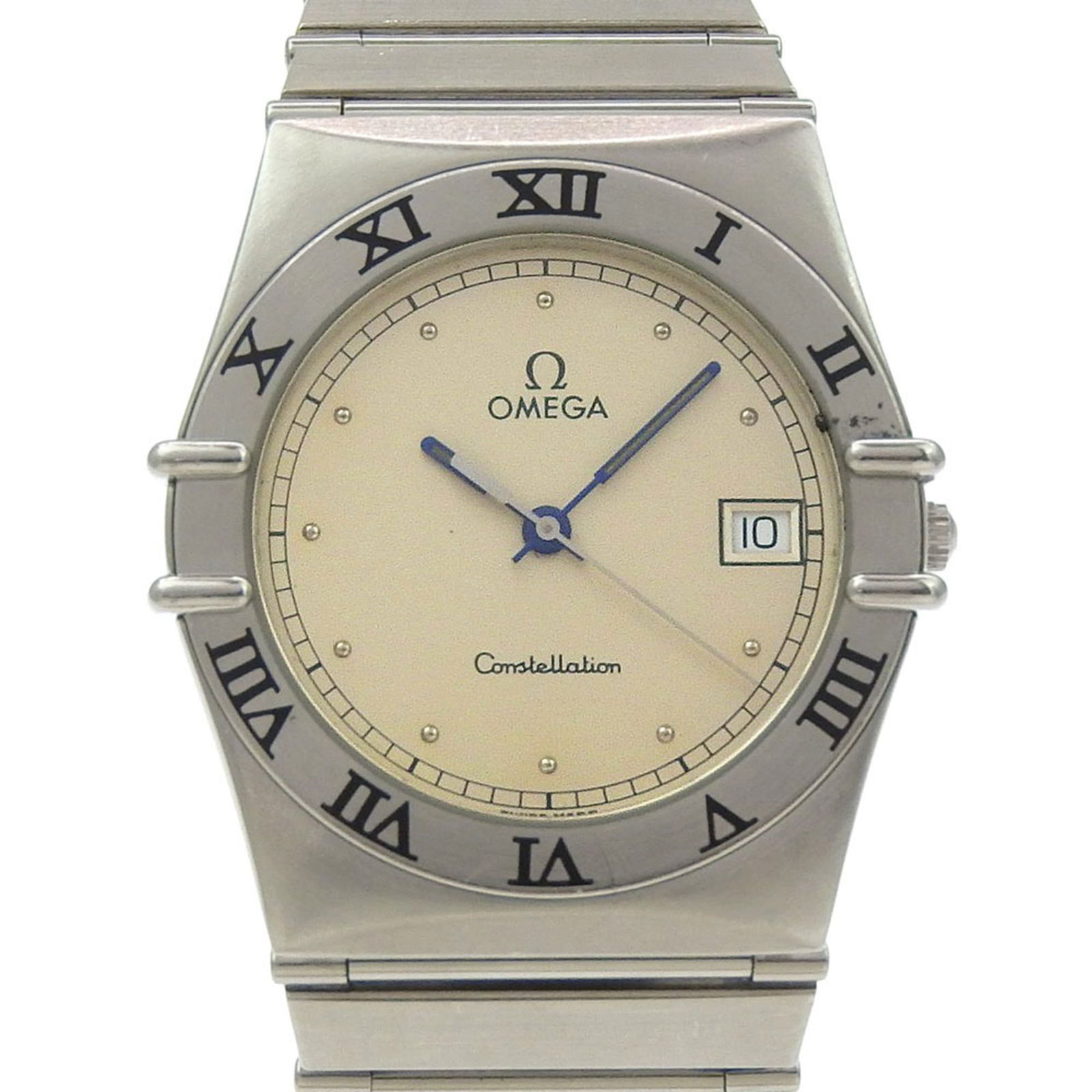 Wristwatch Omega: Wristwatch Omega A sleek and sophisticated timepiece, this Omega wristwatch boasts a sturdy stainless steel case and band, perfect for everyday wear. With its classic silver dial and durable construct