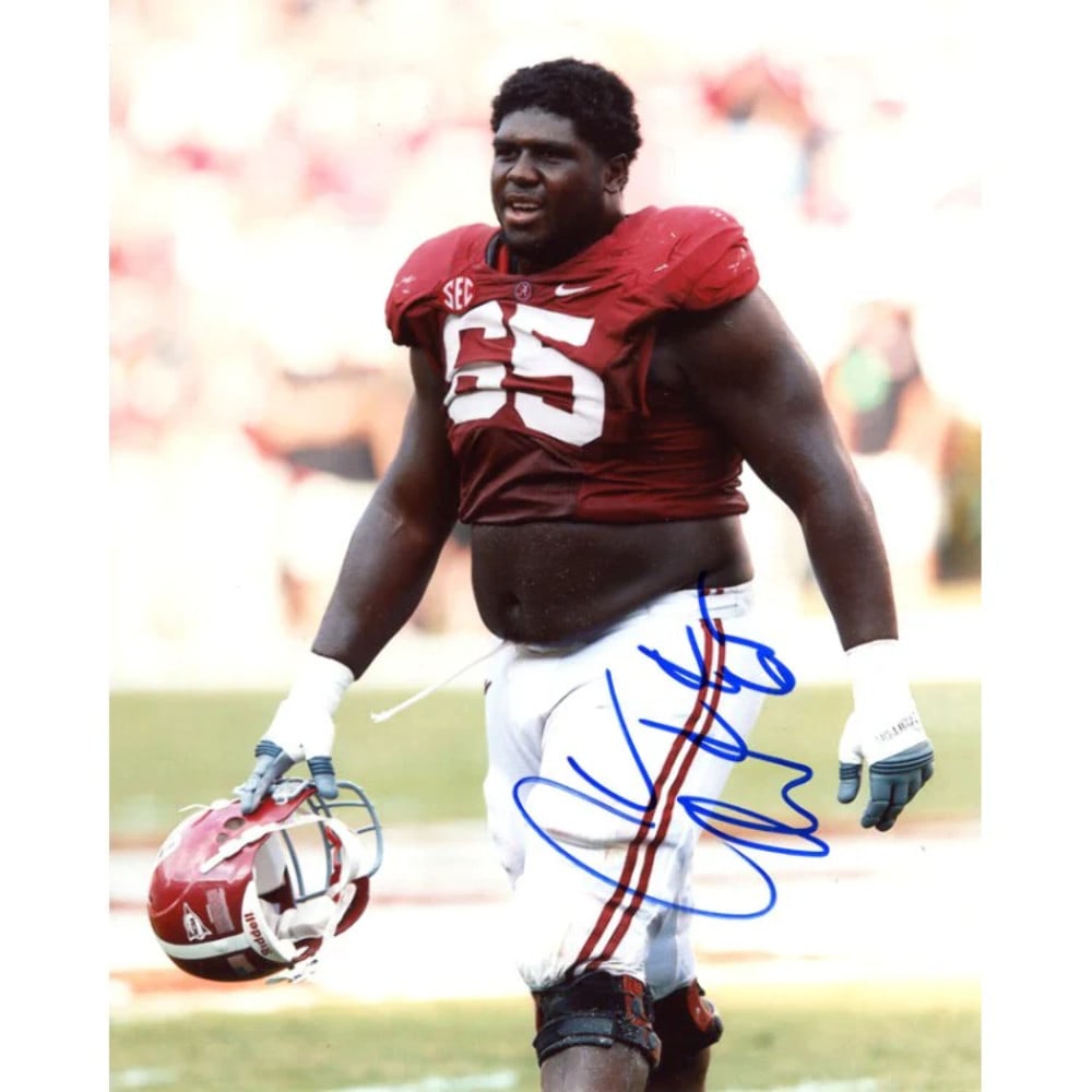 Photo Chance Warmack Autographed 8x10: Photo Chance Warmack Autographed 8x10 Capture the thrill of Chance Warmack's big play with this autographed 8x10 photo, signed in blue sharpie by the former NFL running back. Walking out onto the fiel