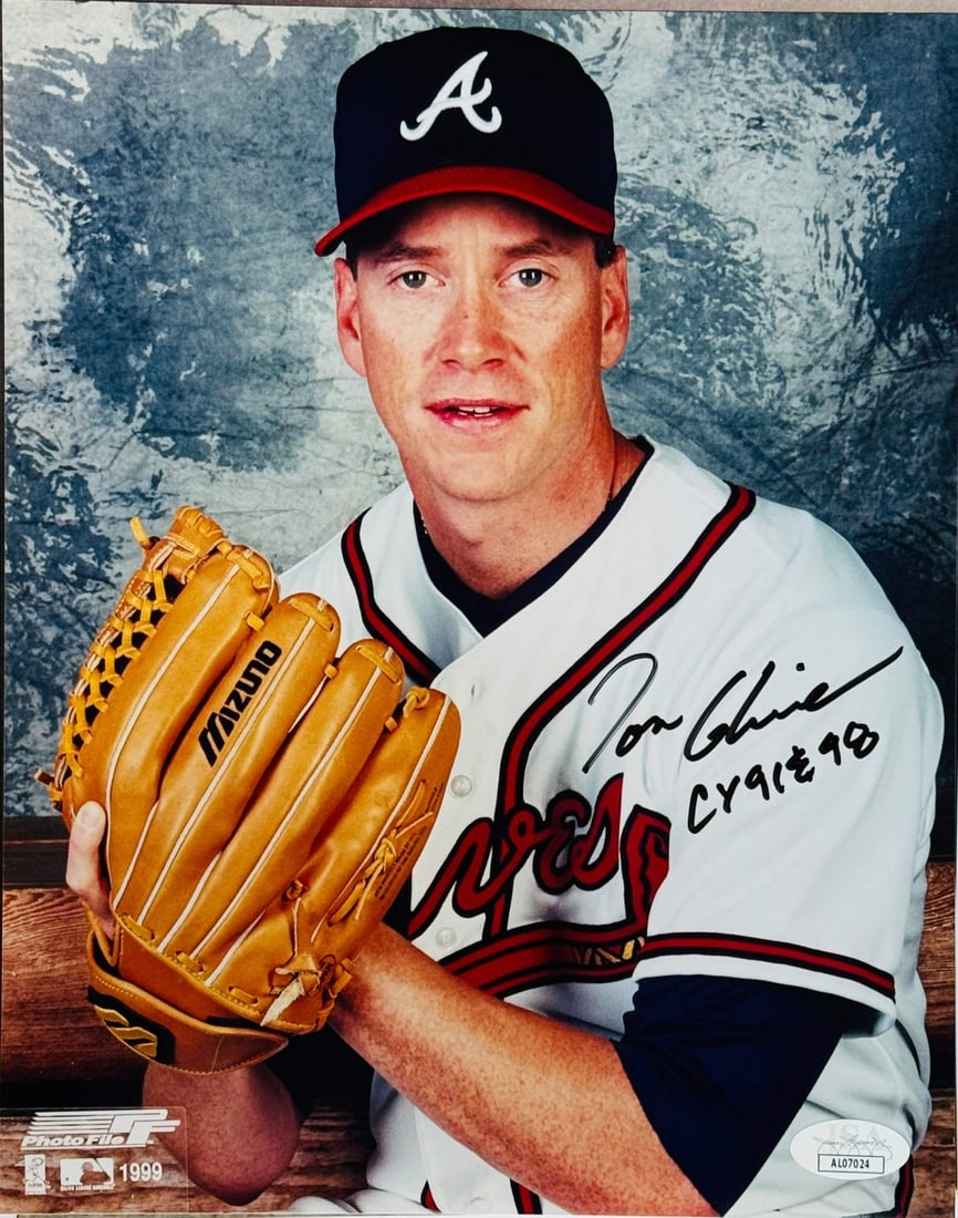(JSA) Tom Glavine Autographed 8x10 Baseball Photo: (JSA) Tom Glavine Autographed 8x10 Baseball Photo Get ready to relive the glory days of Tom Glavine's illustrious career with this authentic 8x10 baseball photo, signed in black sharpie by the legenda