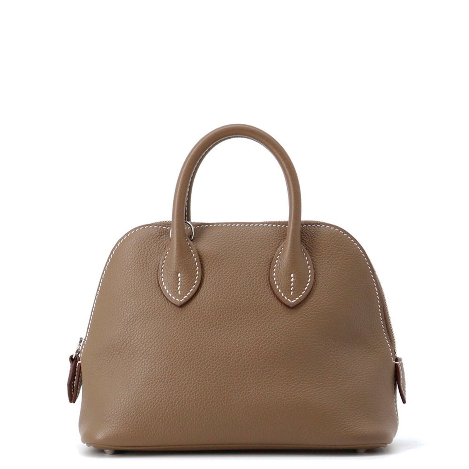 Hermes handbag: Hermes handbag Experience the timeless elegance of an authentic Hermes handbag, boasting a stunning Etoupe Gray hue and sleek silver hardware. With its sturdy 105cm strap length and compact 13.5cm siz