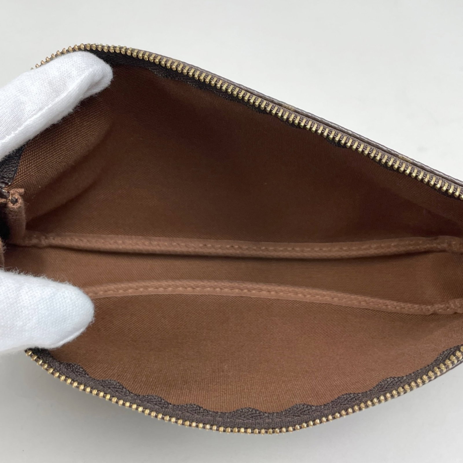 Louis Vuitton Monogram Pouch - 7