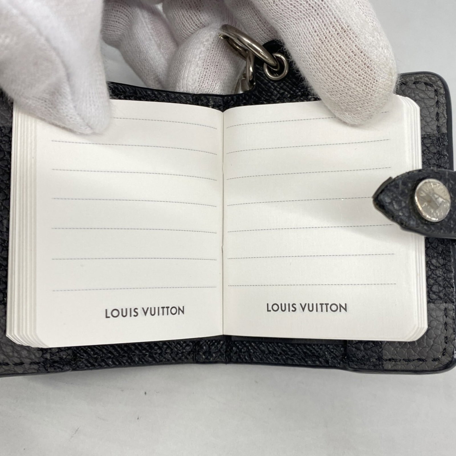 Louis Vuitton Keyring - 3