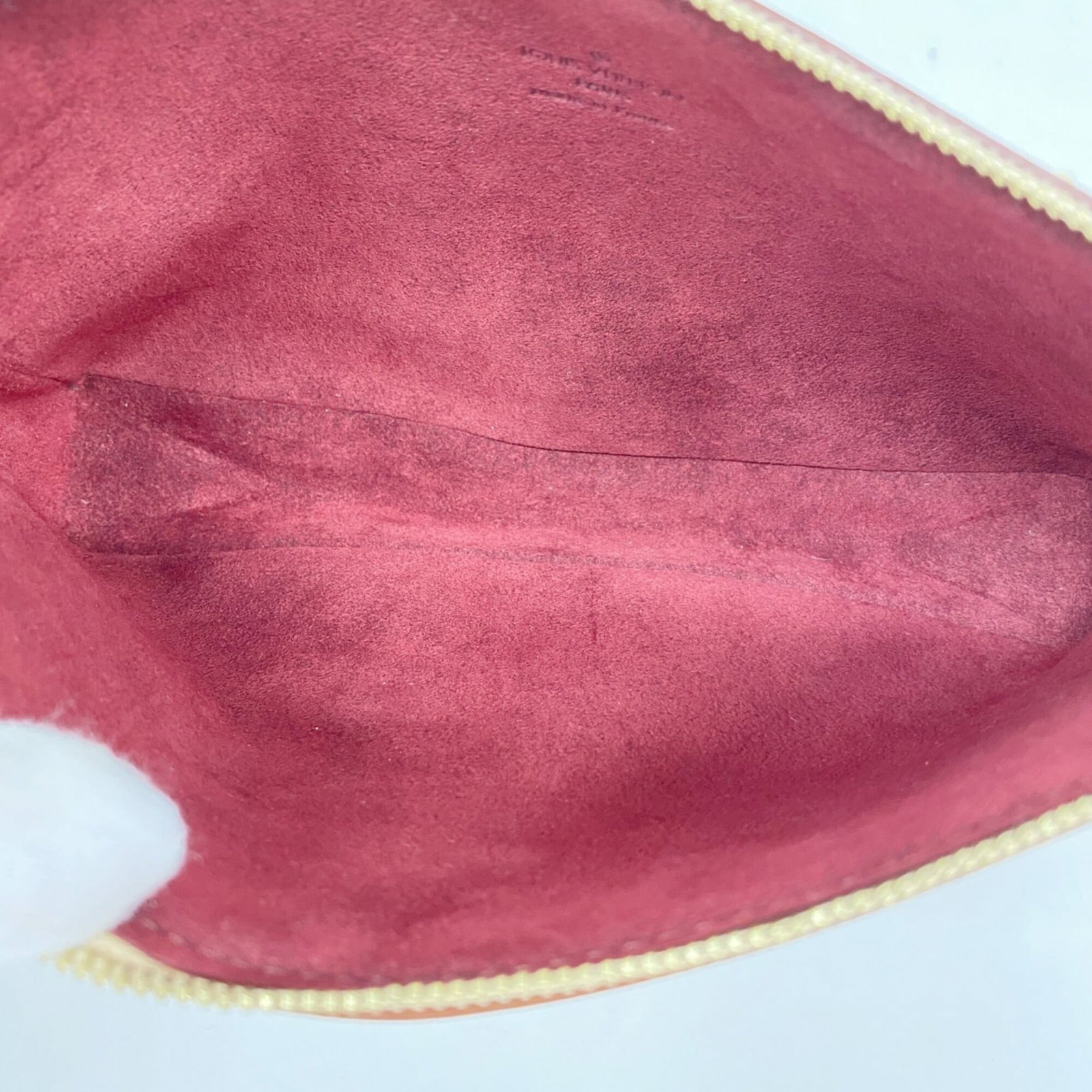 Louis Vuitton pouch - 4