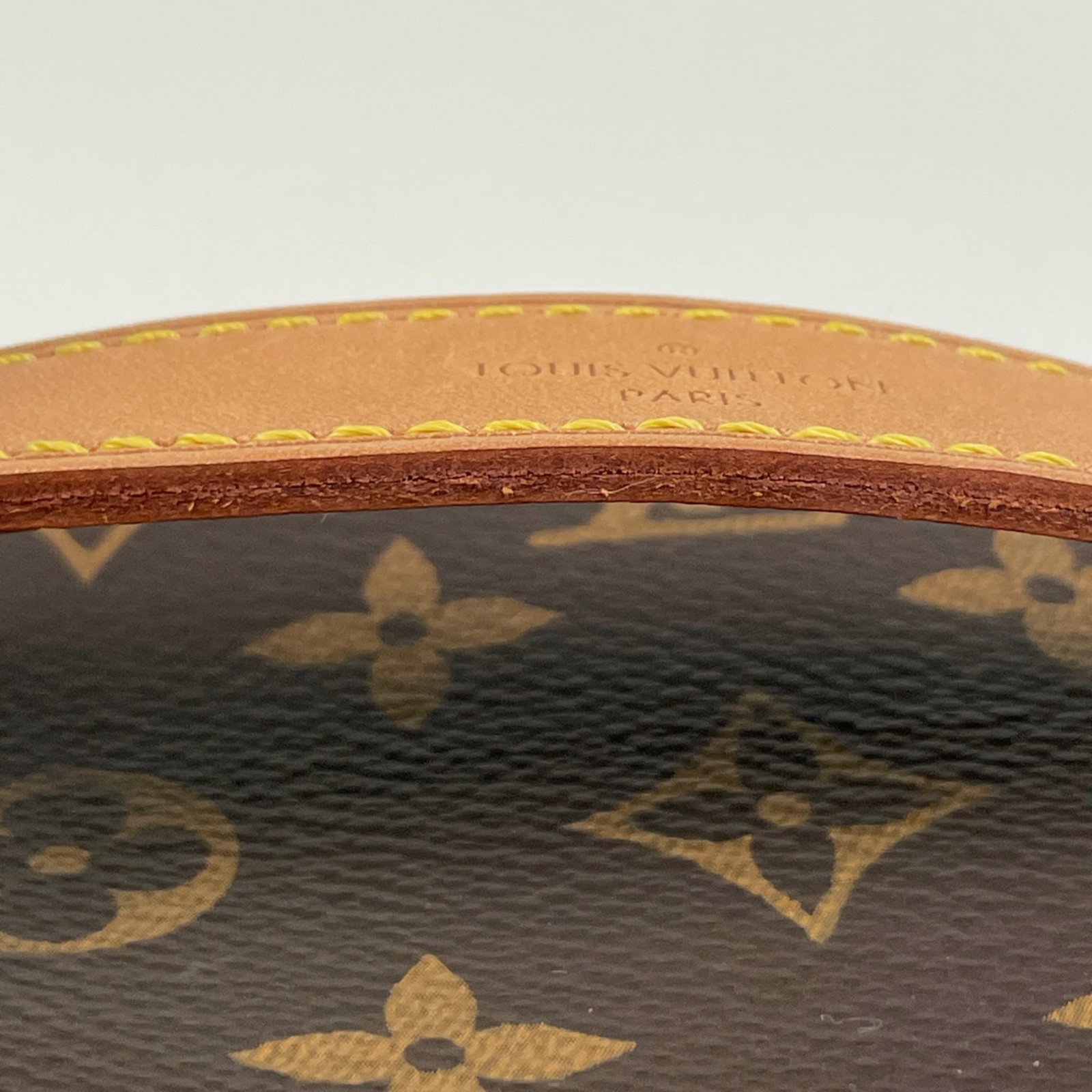 Louis Vuitton Monogram Pouch - 4