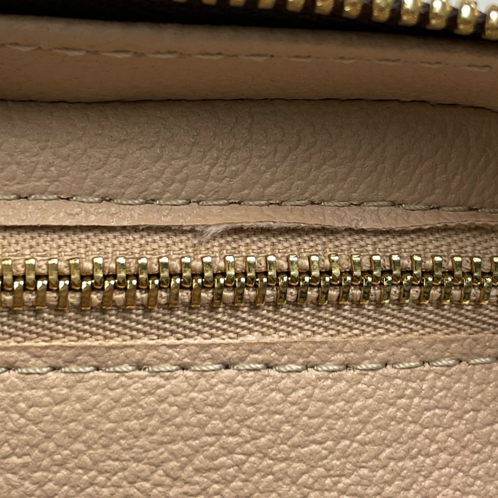 Louis Vuitton Monogram Pouch - 5