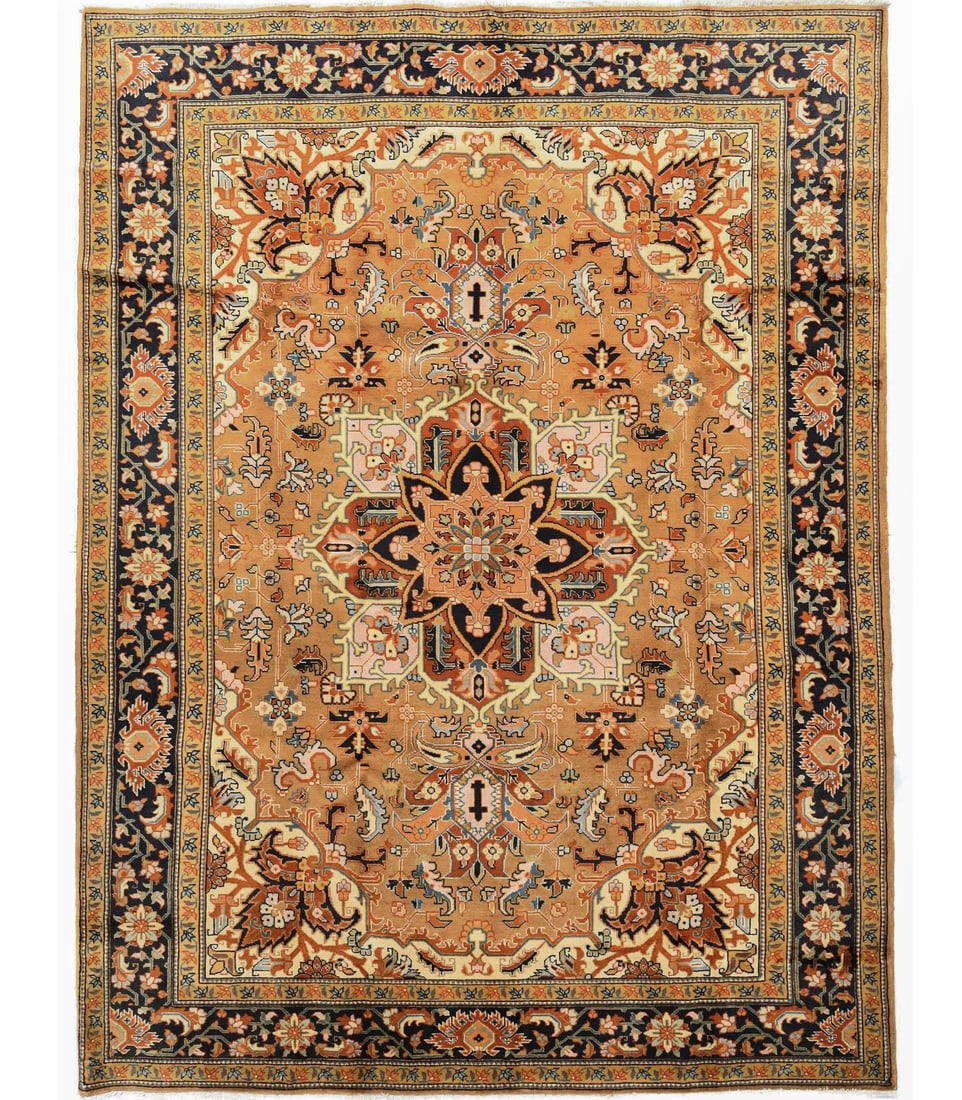 8X11 One-of-a-Kind Golden Beige Heriz Serapi Oriental Rug Vintage Floral Carpet: 8X11 One-of-a-Kind Golden Beige Heriz Serapi Oriental Rug Vintage Floral Carpet Experience the warmth and elegance of this stunning, one-of-a-kind Golden Beige Heriz Serapi Oriental Rug, hand-knotted