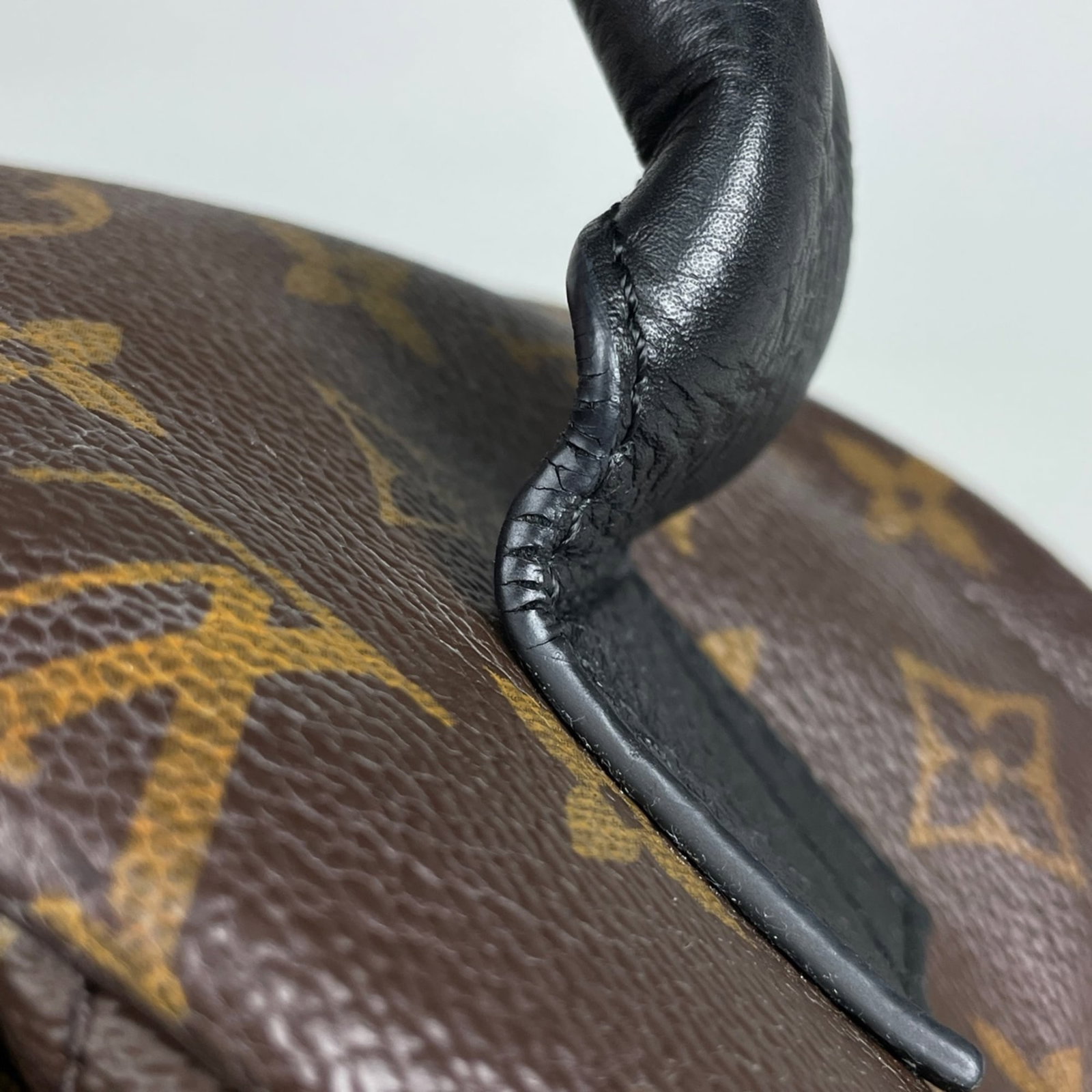 Louis Vuitton is a monogram backpack - 9