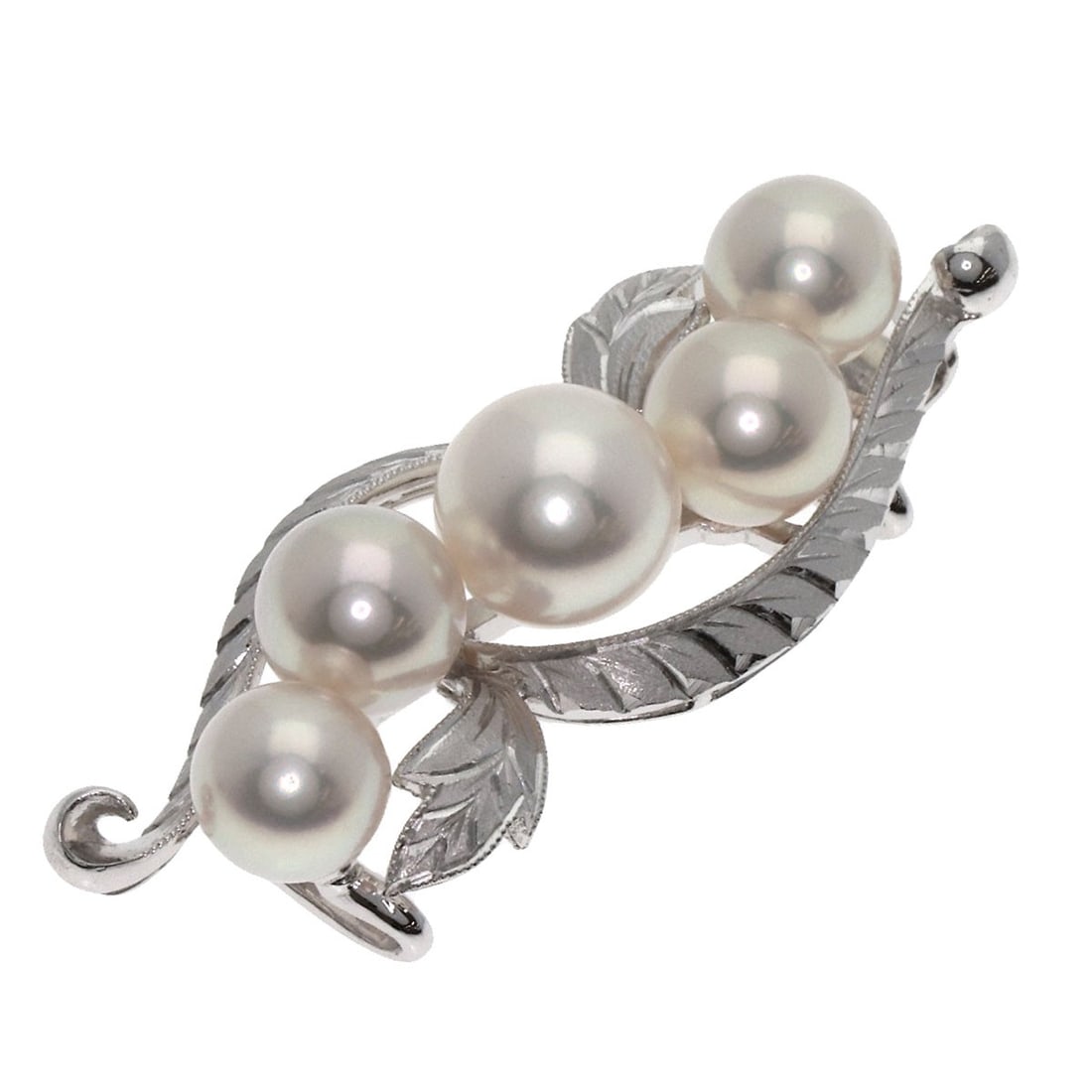 K14 White Gold Mikimoto Pearl Pendant: K14 White Gold Mikimoto Pearl Pendant Elegant and refined, the K14 White Gold Mikimoto Pearl Pendant shines with sophistication. Crafted from high-quality K14 white gold, this exquisite pendant