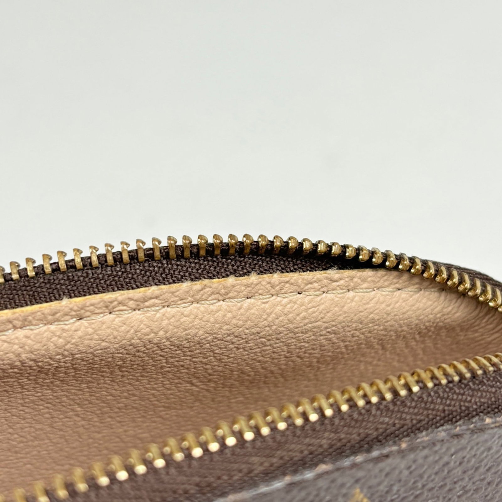 Louis Vuitton Monogram Pouch - 5