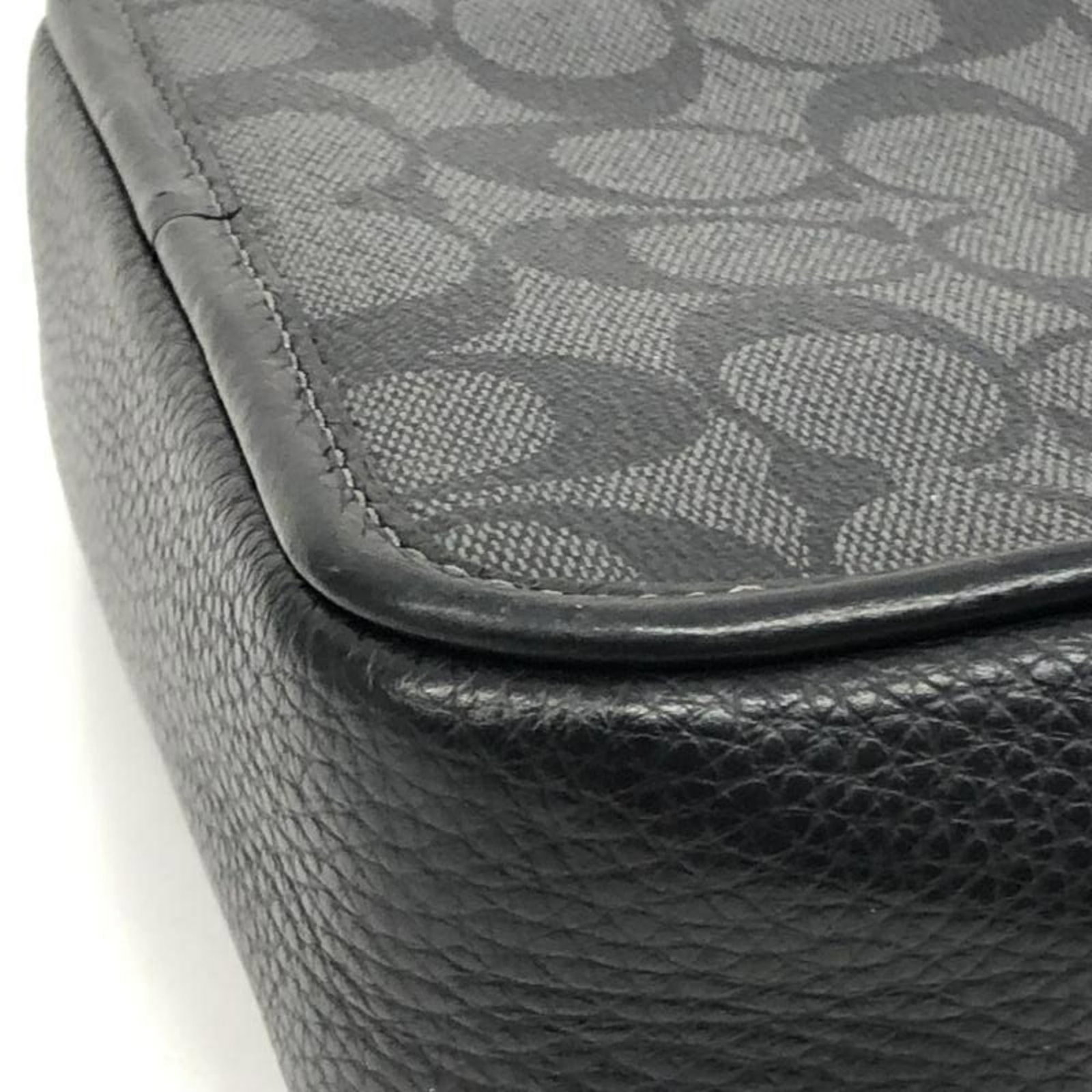 Coach Shoulder Bag - 3